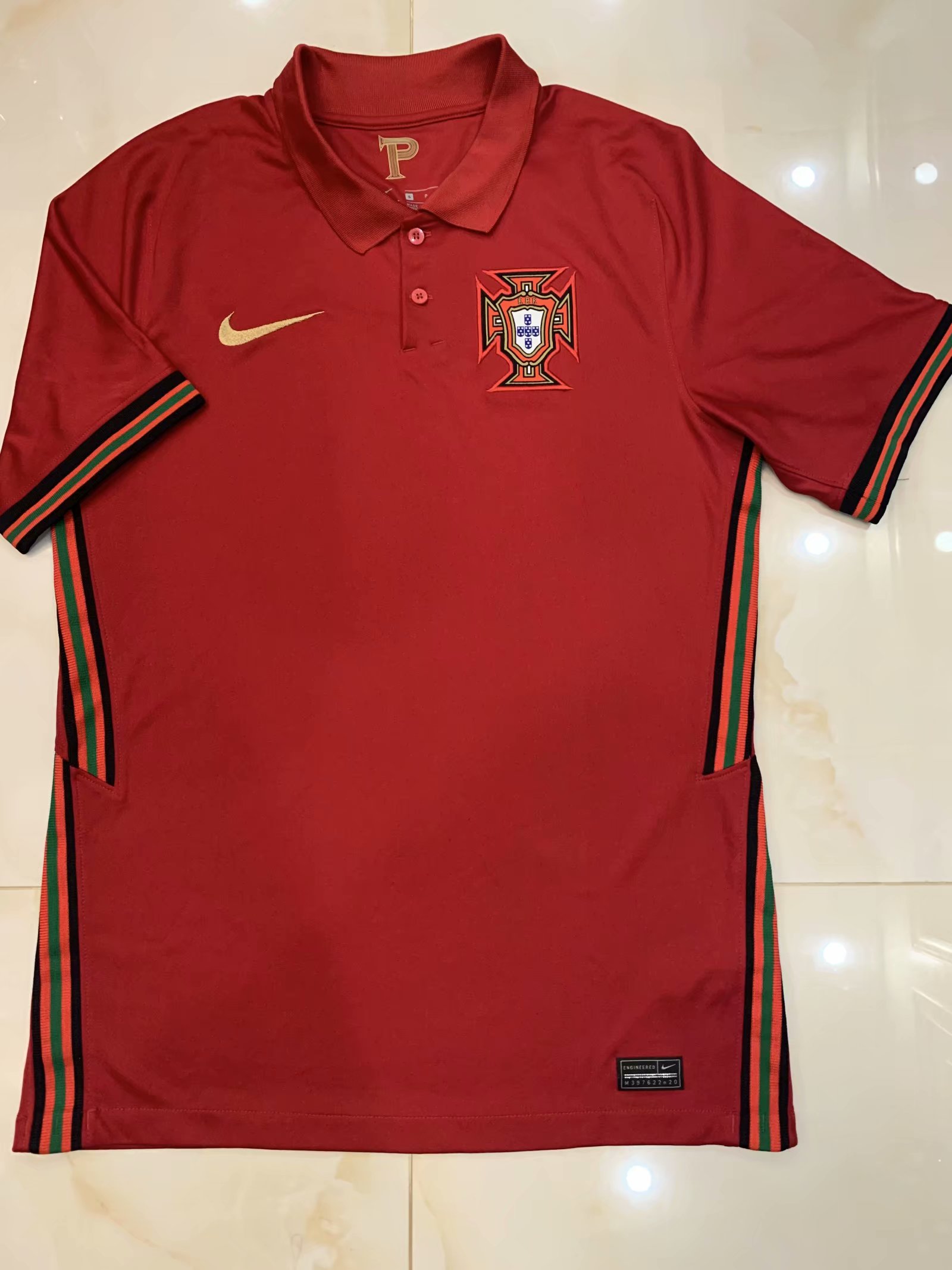 No stock Portugal home 2020 