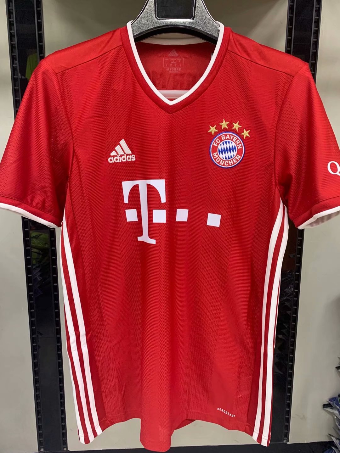 No stock BAYERN MUNICH HOME FOOTBALL SHIRT 2020/2021