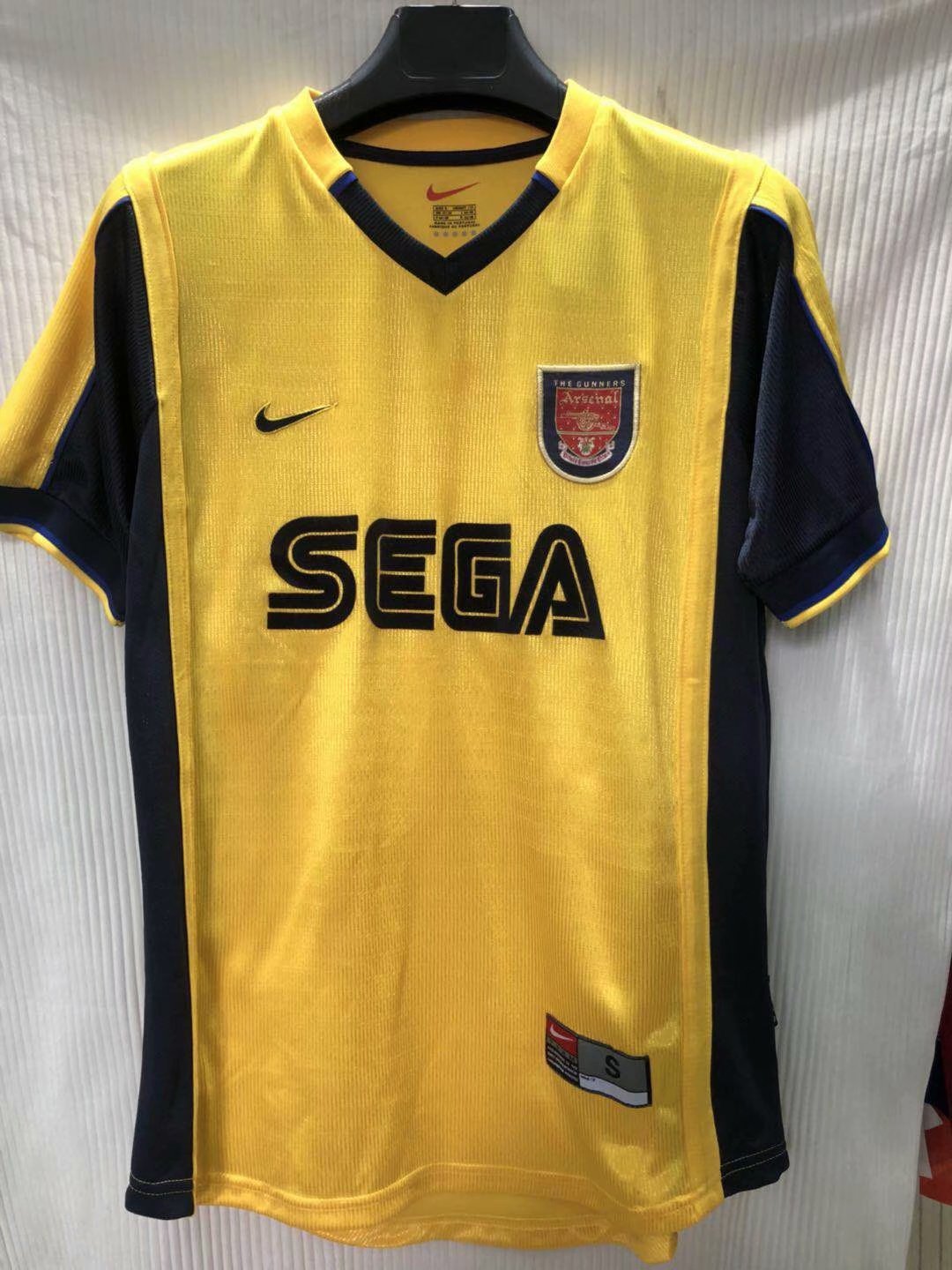 1999-2000 Arsenal away Retro