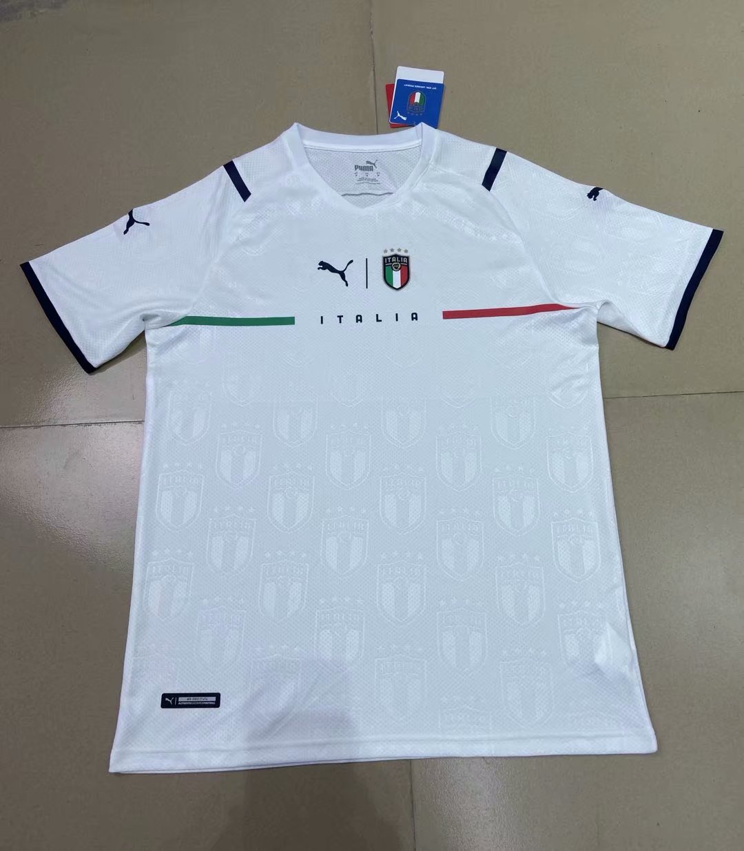 Italy away 2021 