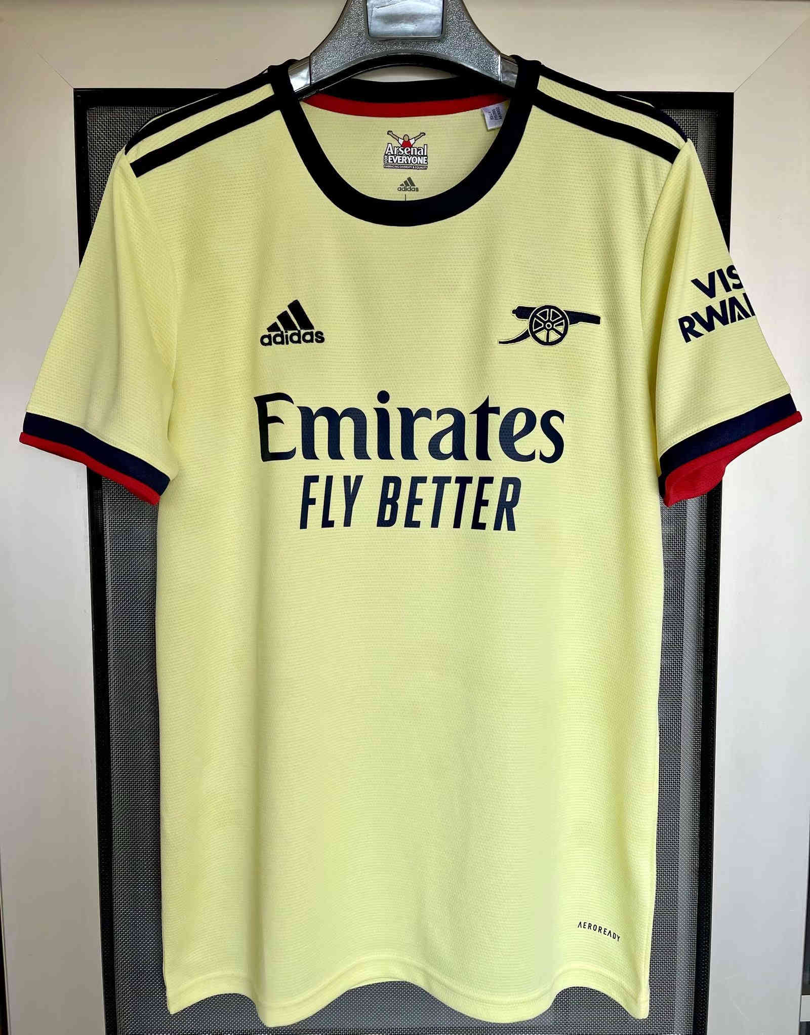 2021-2022 Arsenal away  