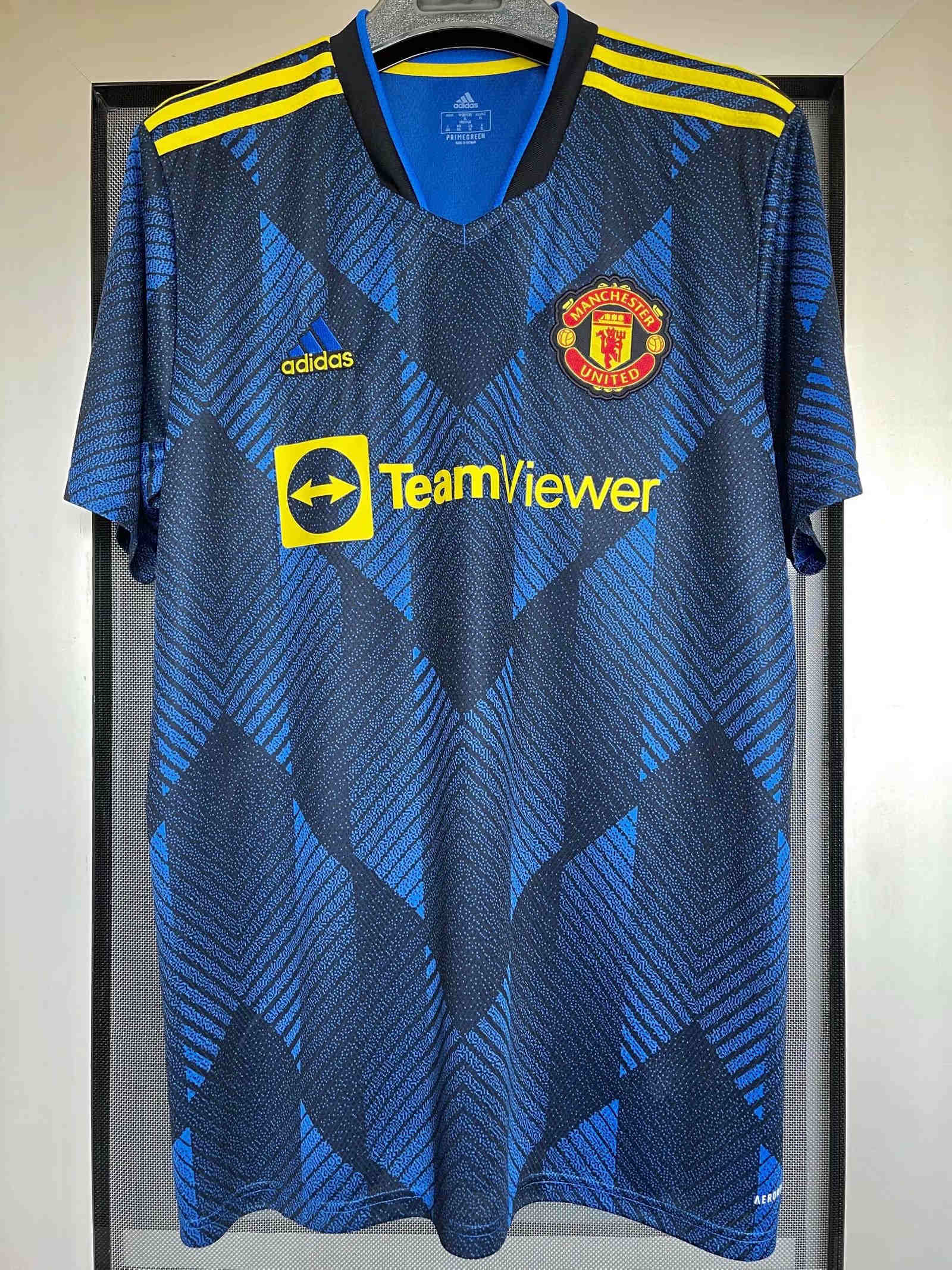 2021-2022 Manchester United 2rd away 