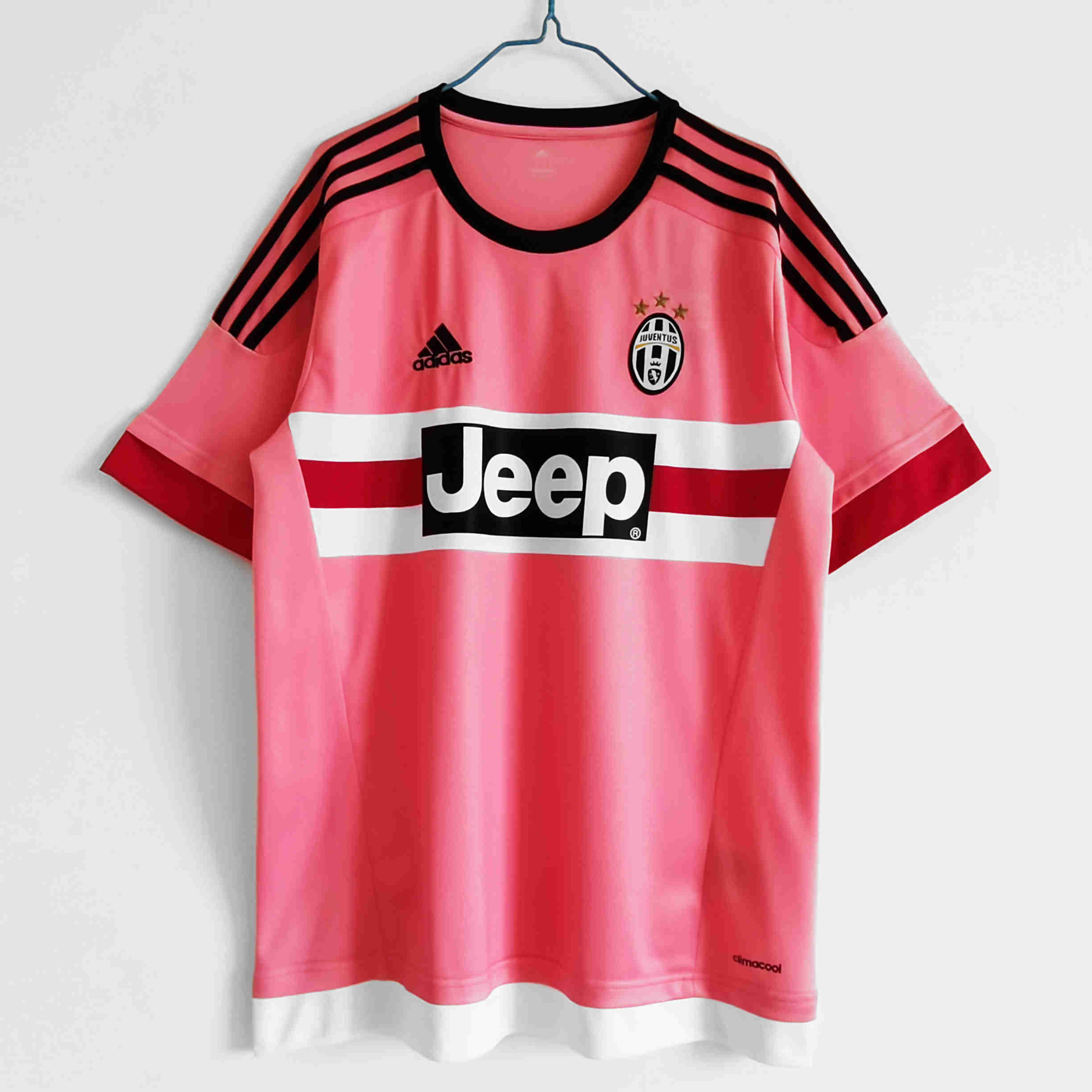 2015-2016  Juventus away