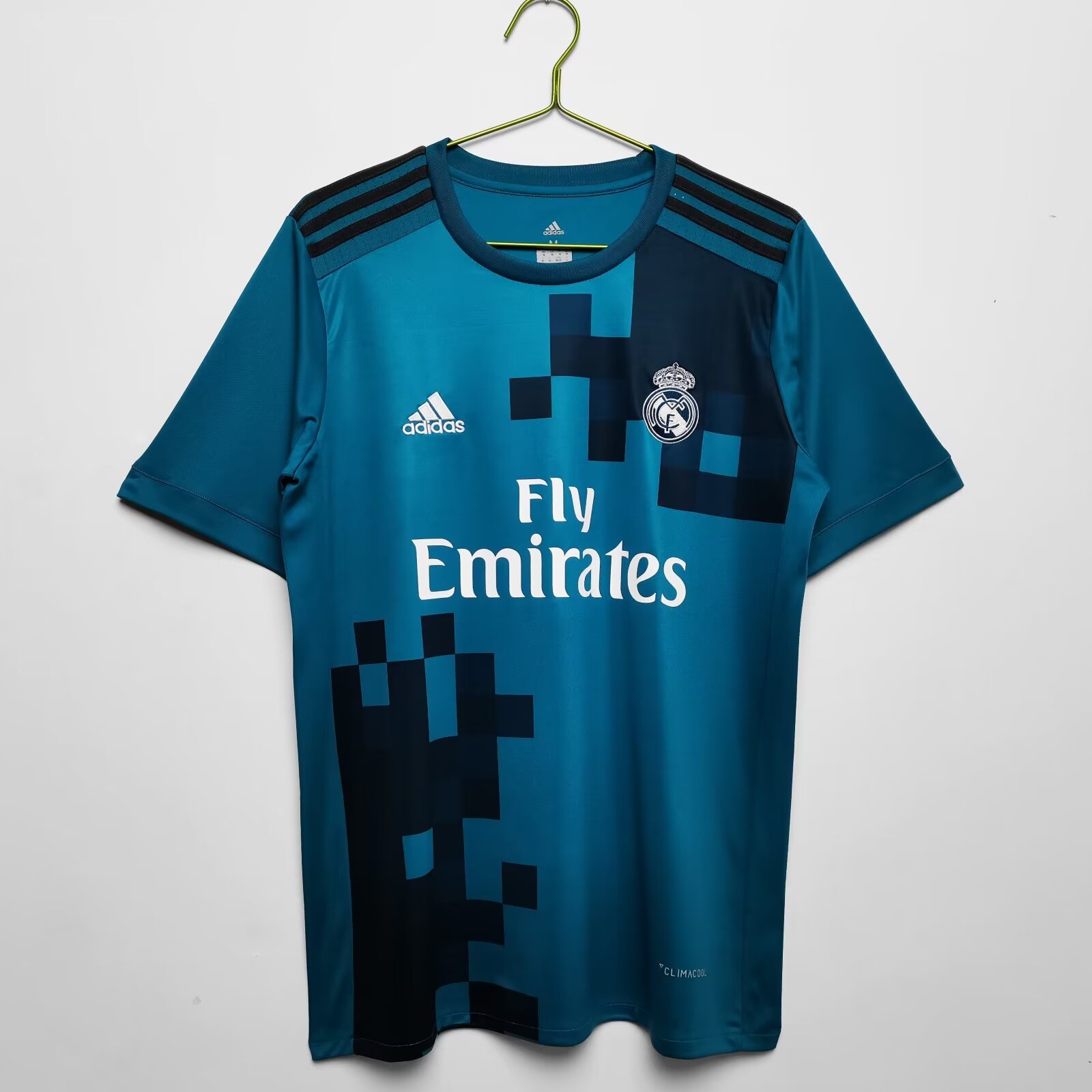 2017/18 Real Madrid 3rd away retro