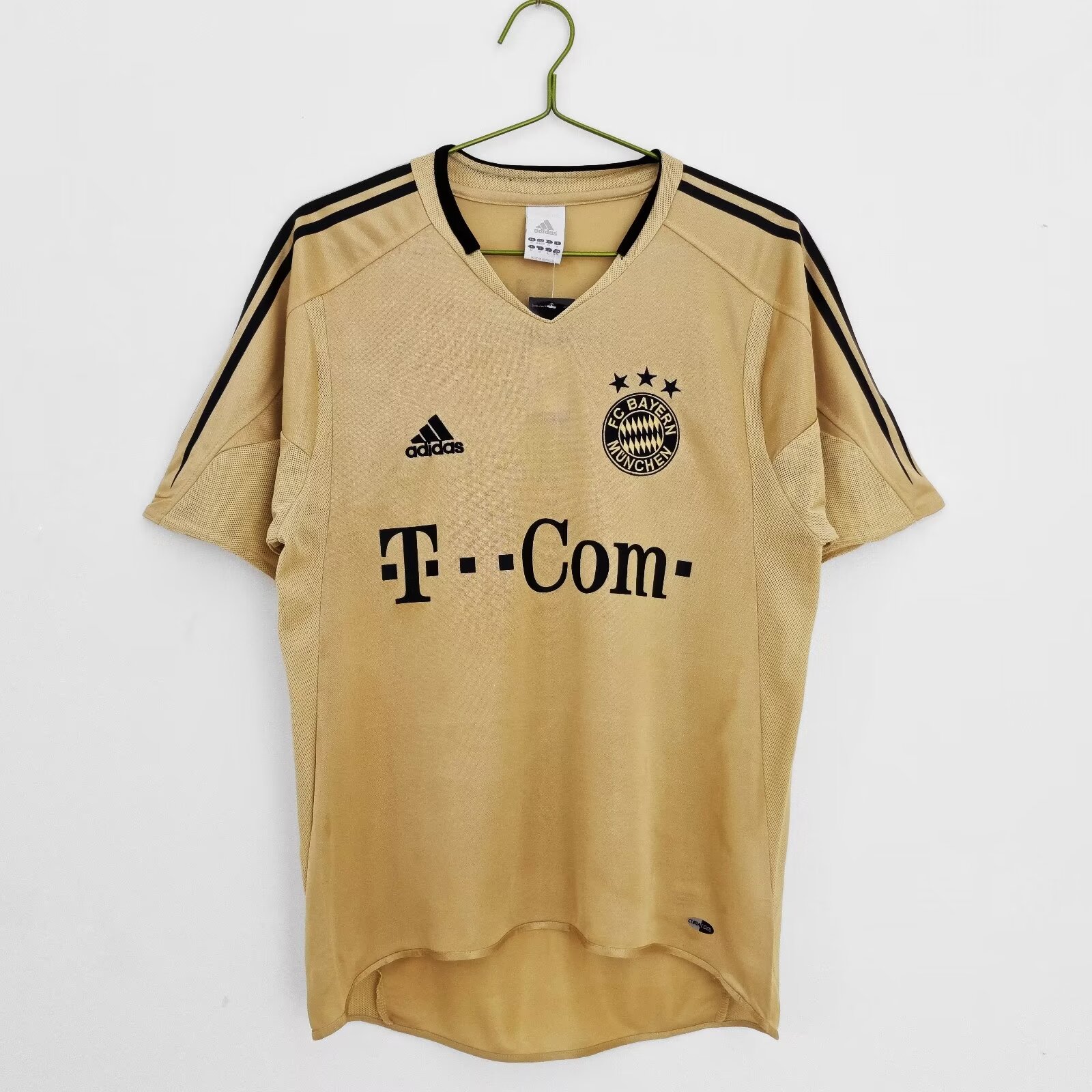 2004-2005Bayern Munich Retro.