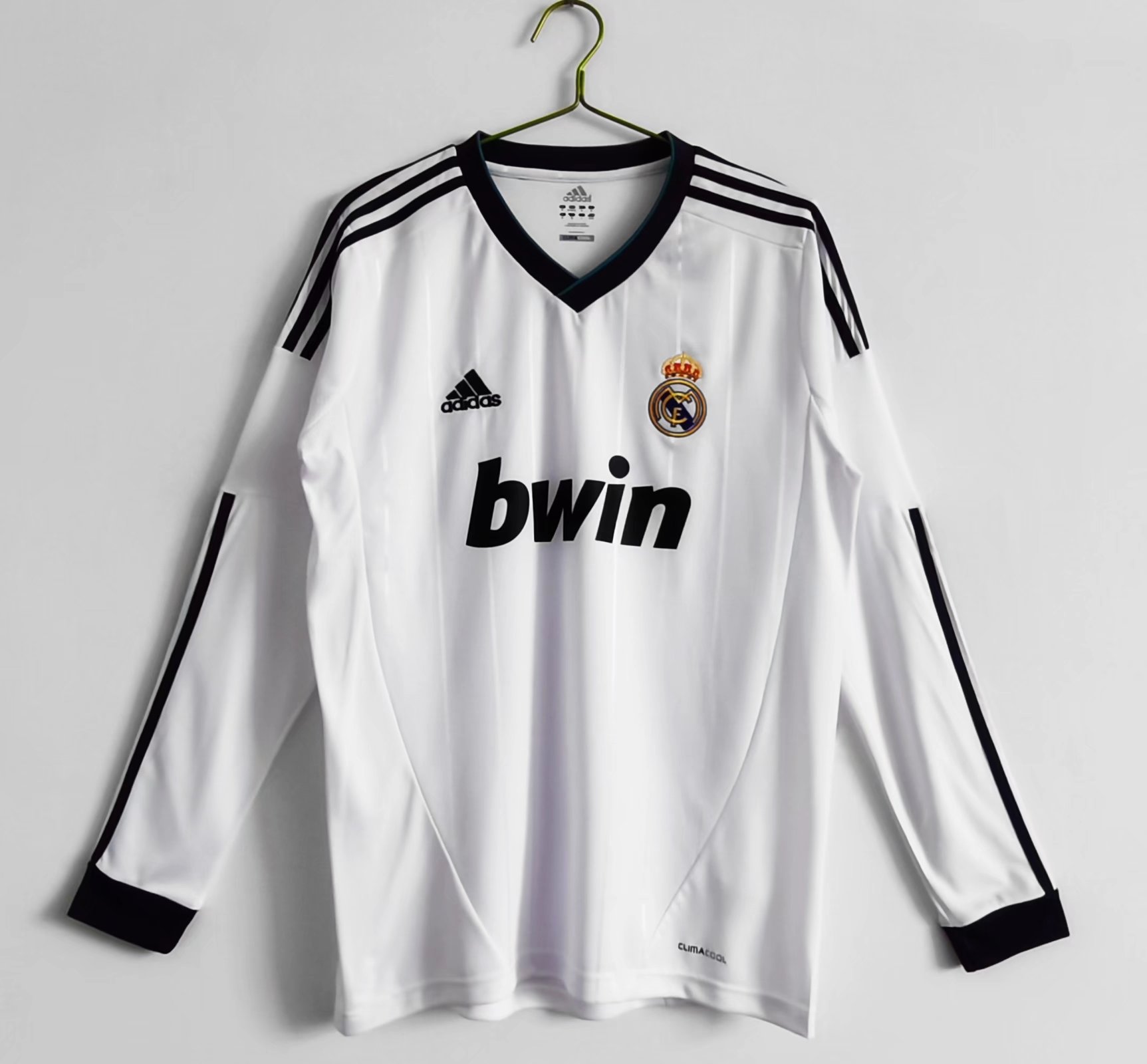 2012-2013 Real Madrid  retro Long sleeved