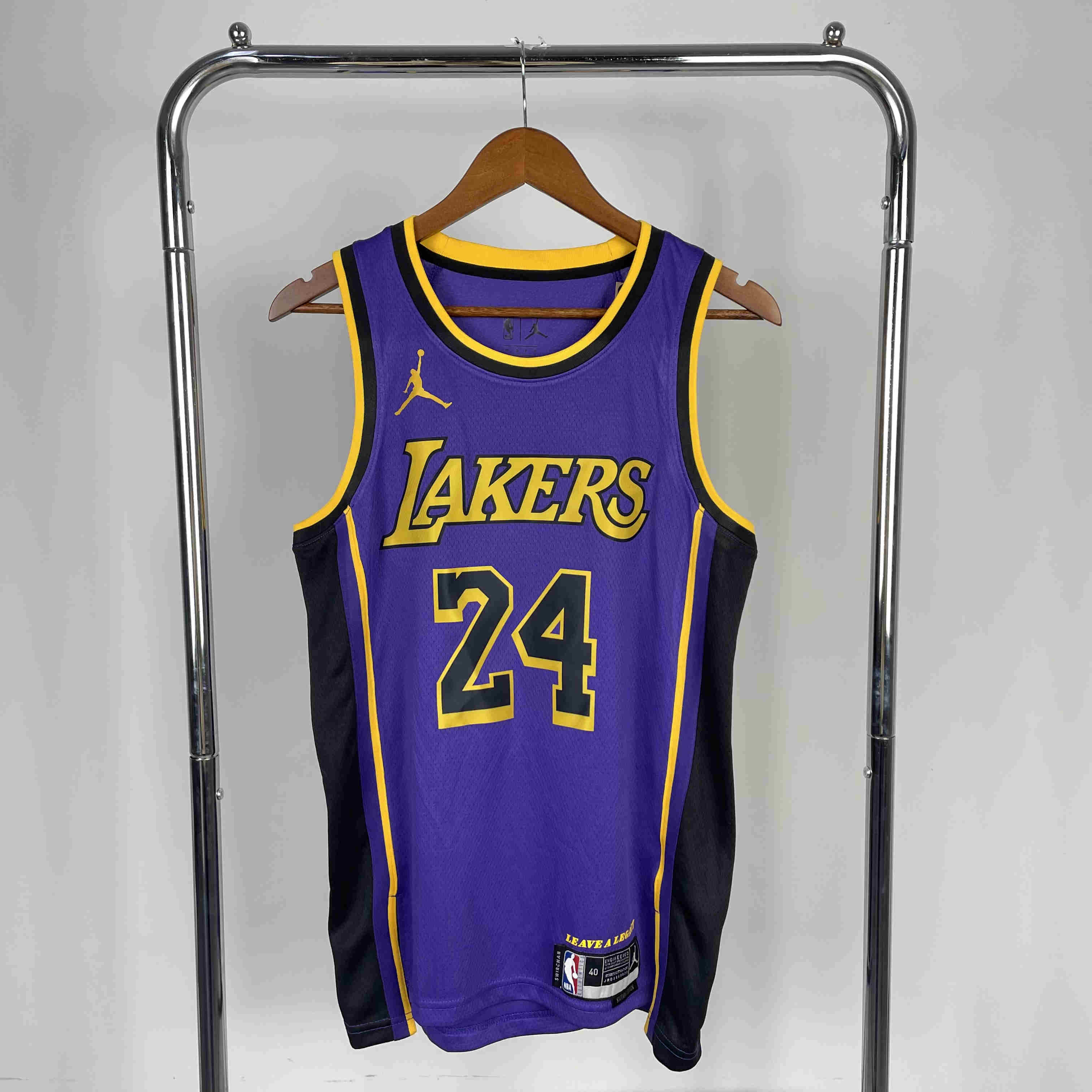 Los Angeles Lakers NBA Jersey braɪənt 24