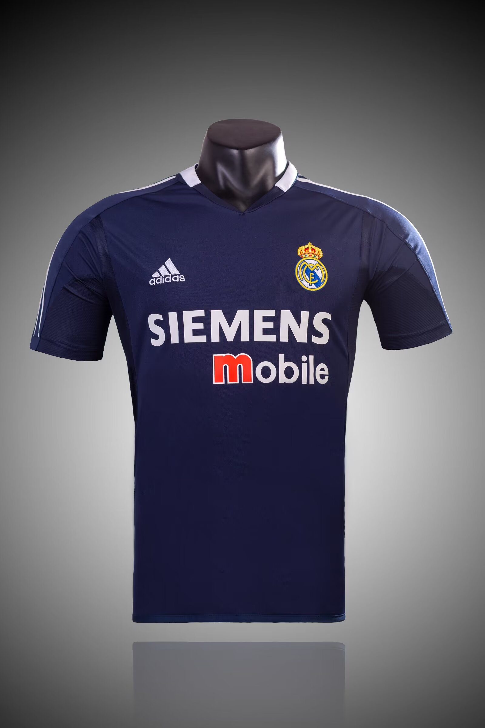 2004-2005 Real Madrid away retro