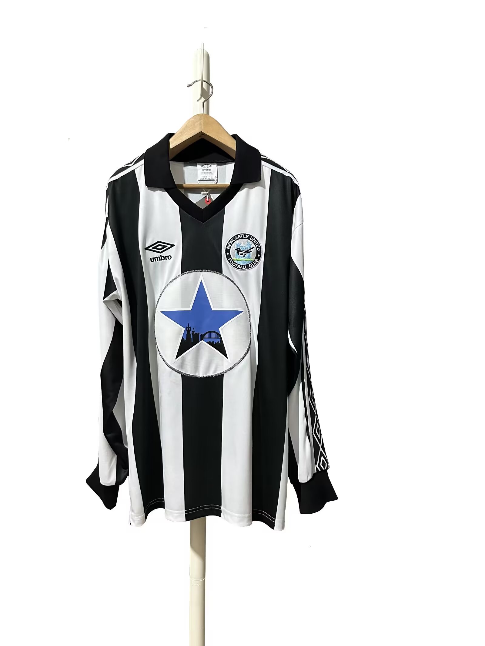 1980-1982 Newcastle  home Retro. Long sleeved