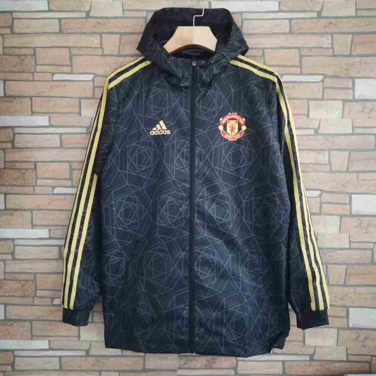   Manchester United   windbreak