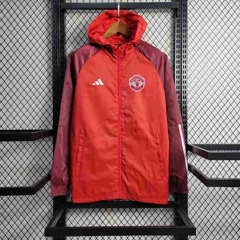   Manchester United   windbreak