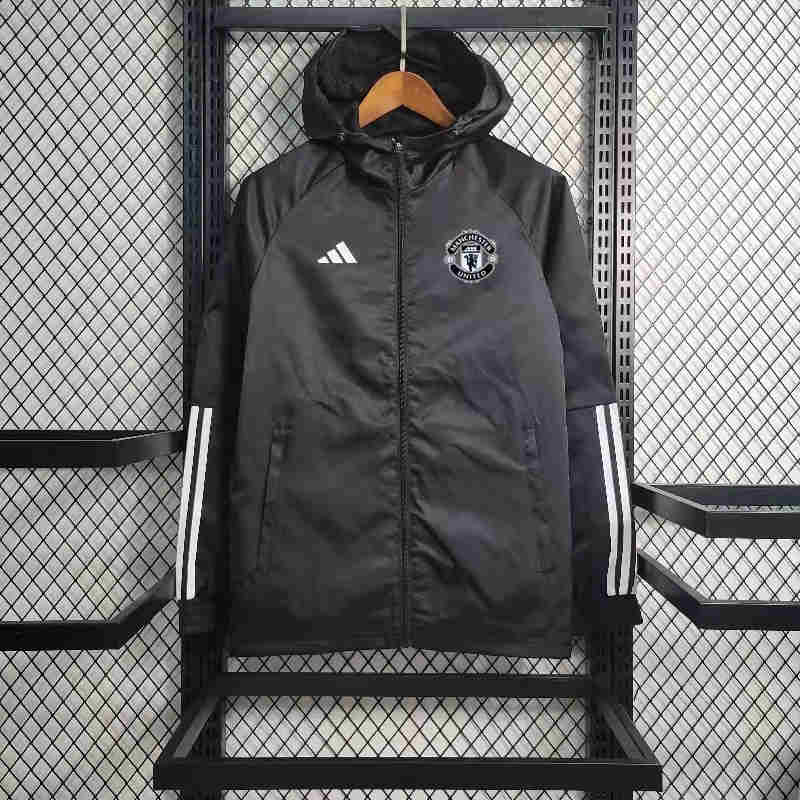   Manchester United   windbreak