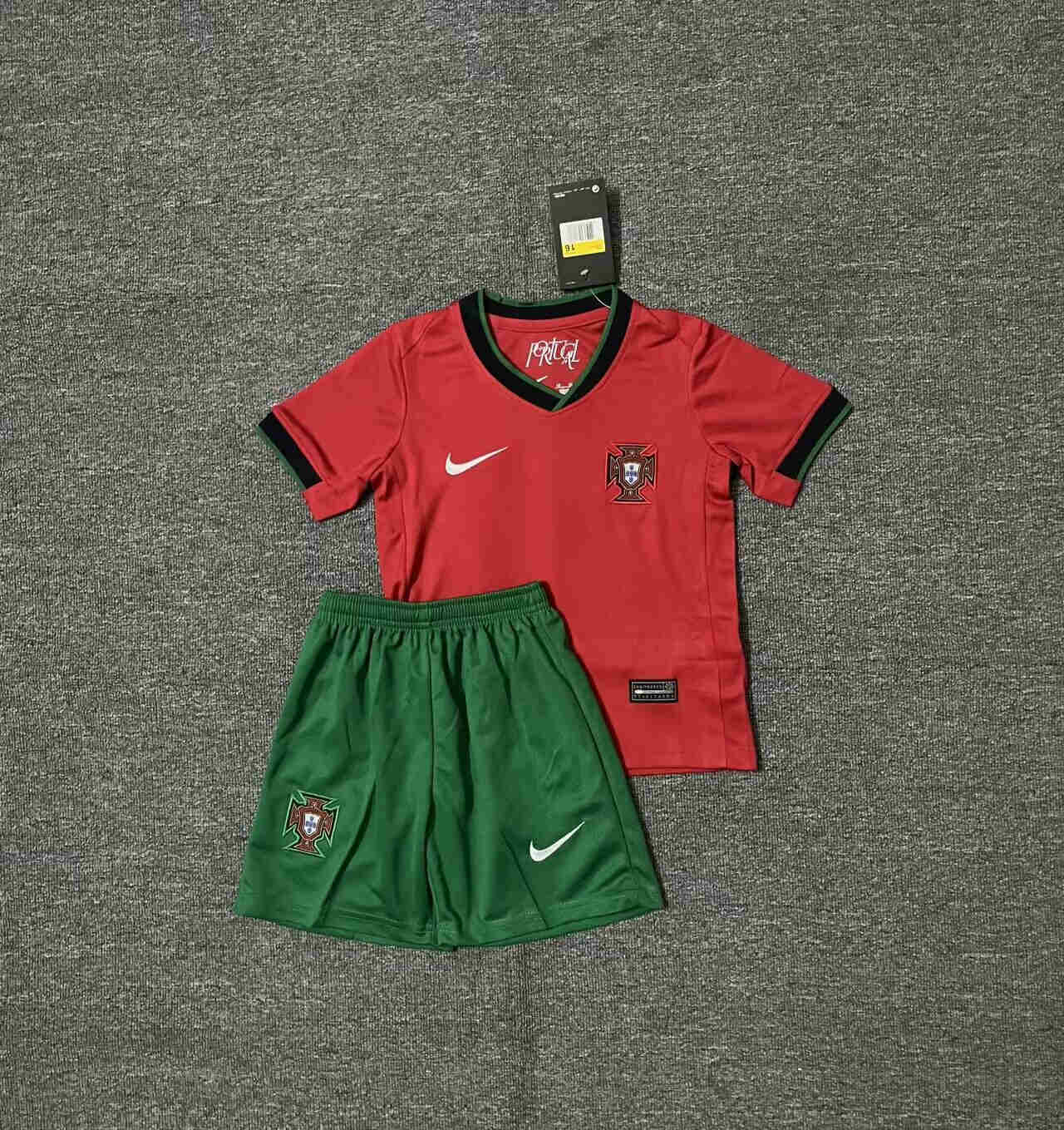 2024-2025   Portugal home  kids kit 