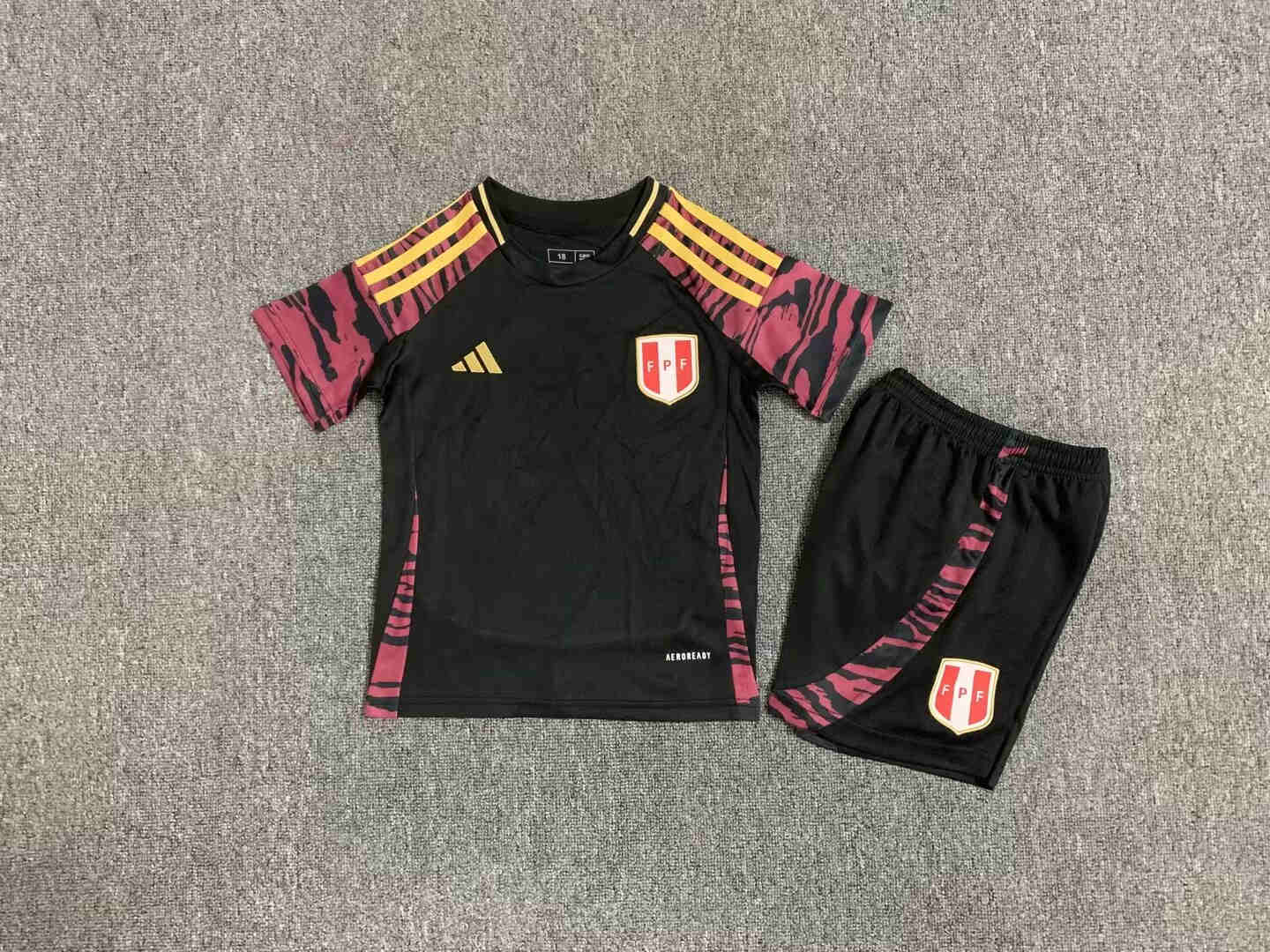 2024-2025  Peru  away kids kit 