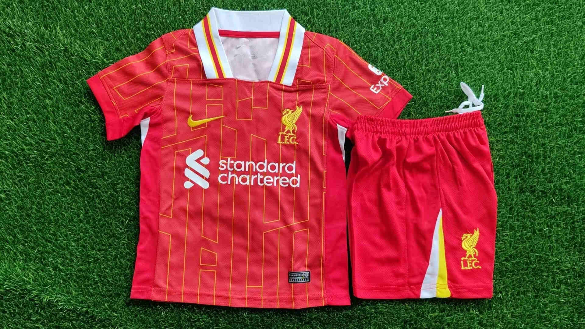 2024-2025 Liverpool  kids kit