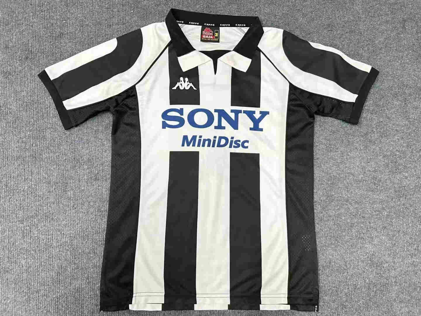1997-1998 Juventus home Retro jersey