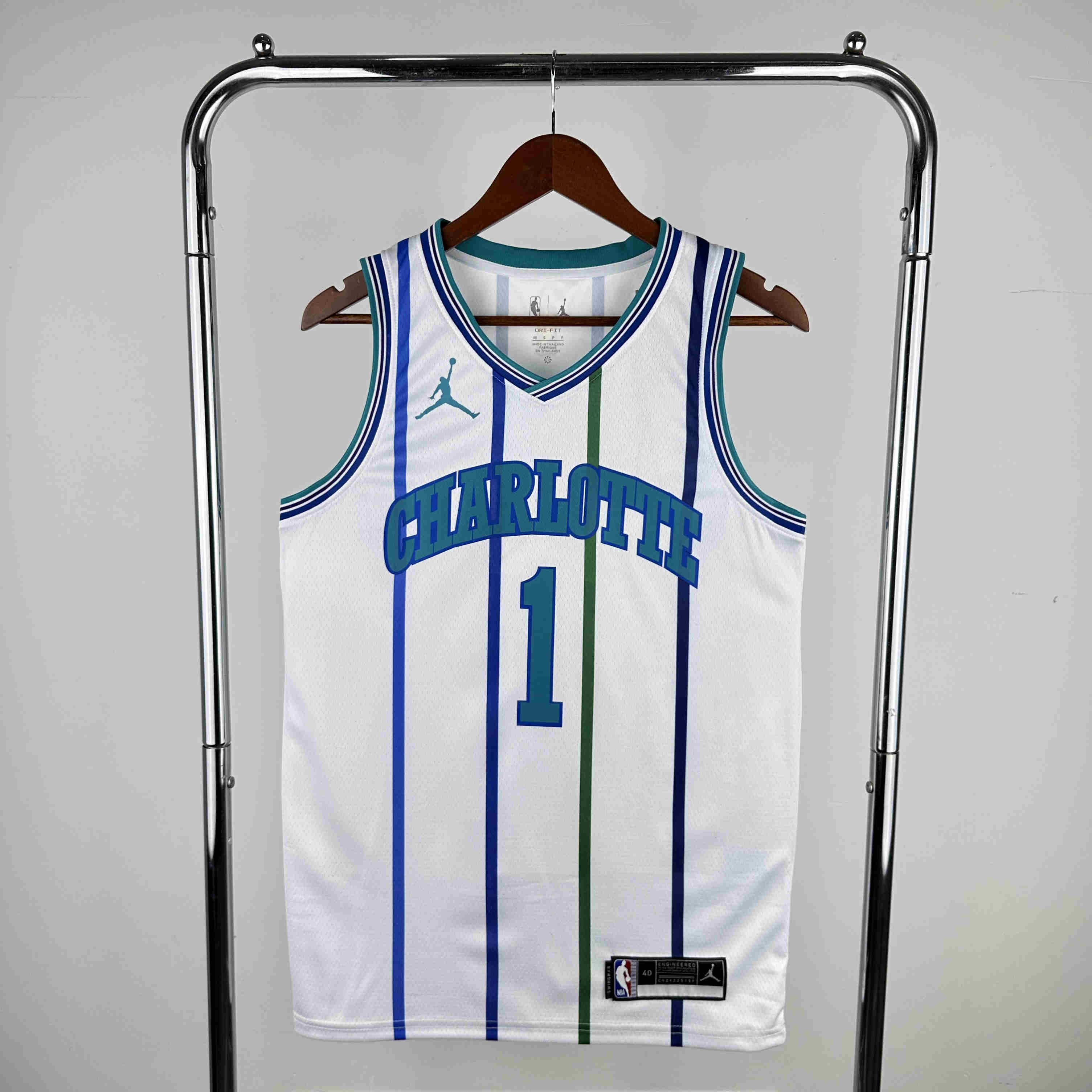 2019   Charlotte Hornets NO.1