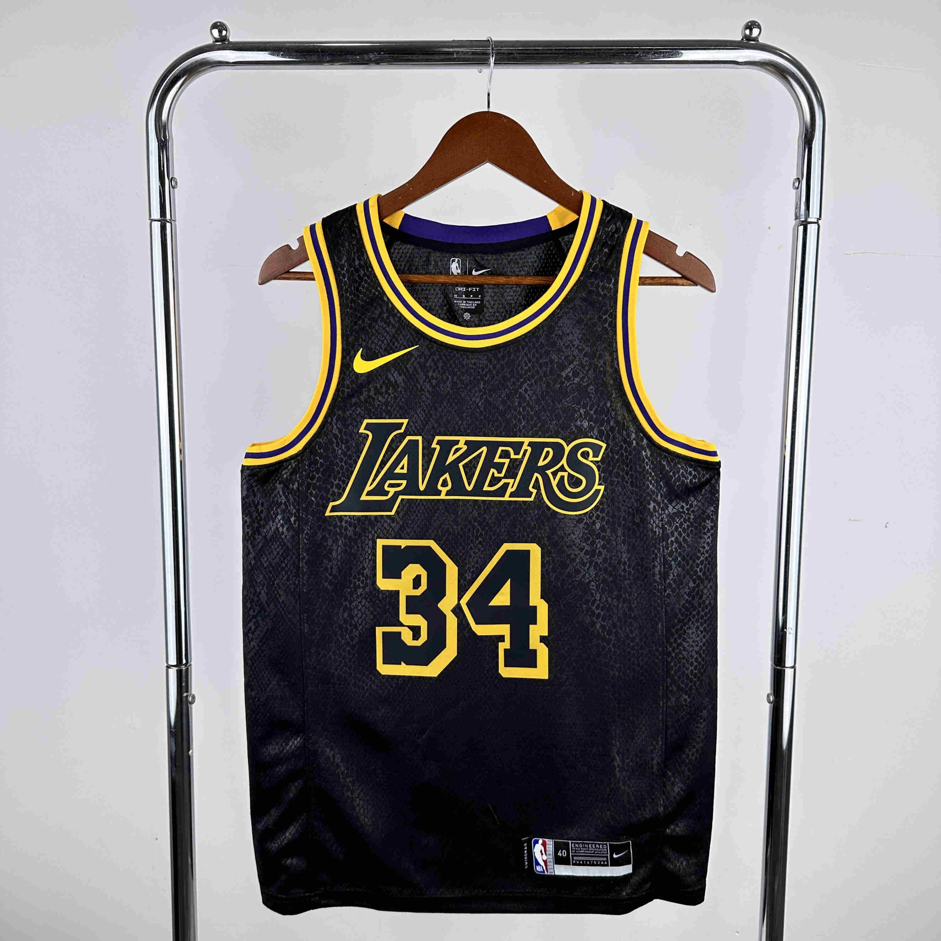 Los Angeles Lakers   NO.34