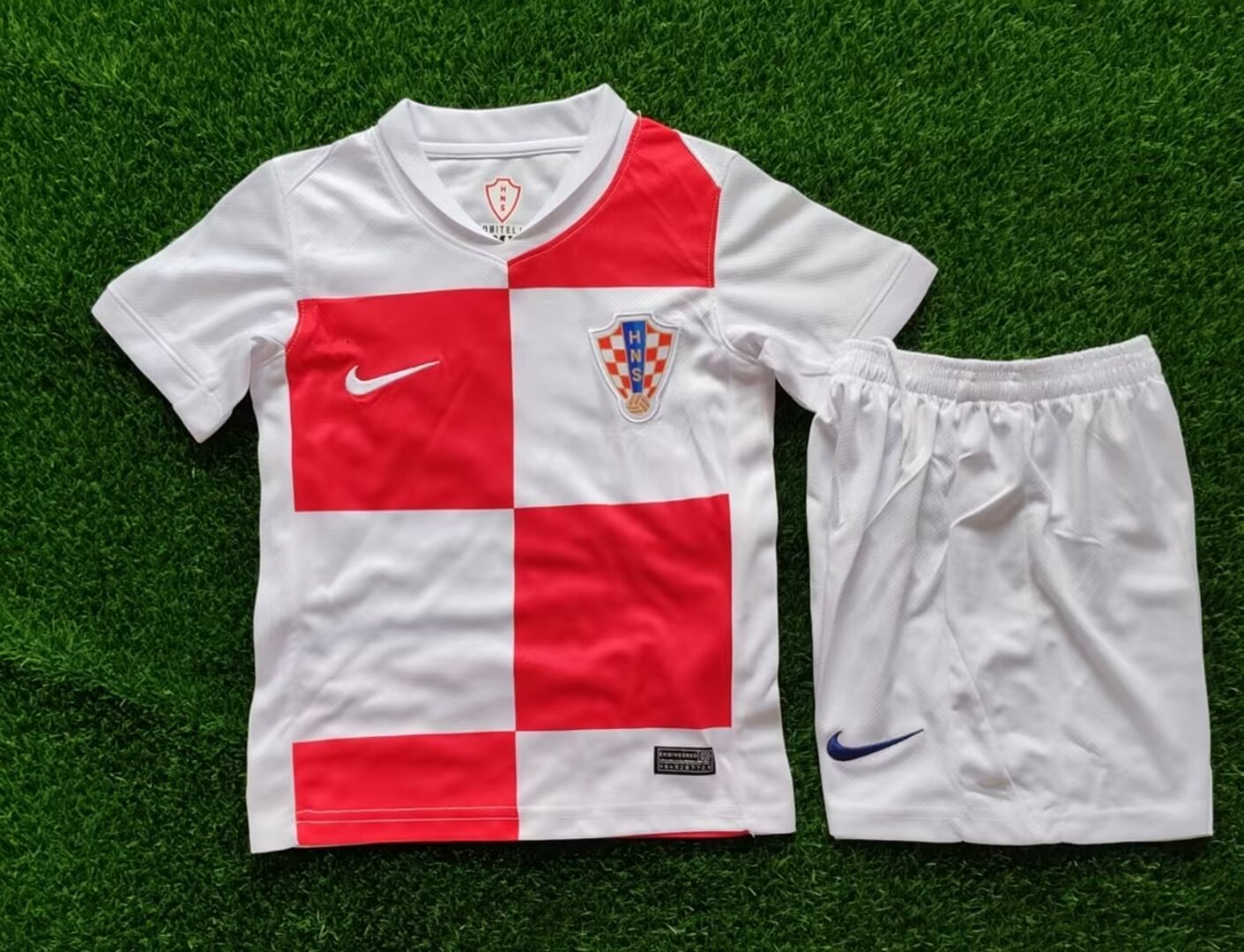 2024-2025 Croatia home kids kit 