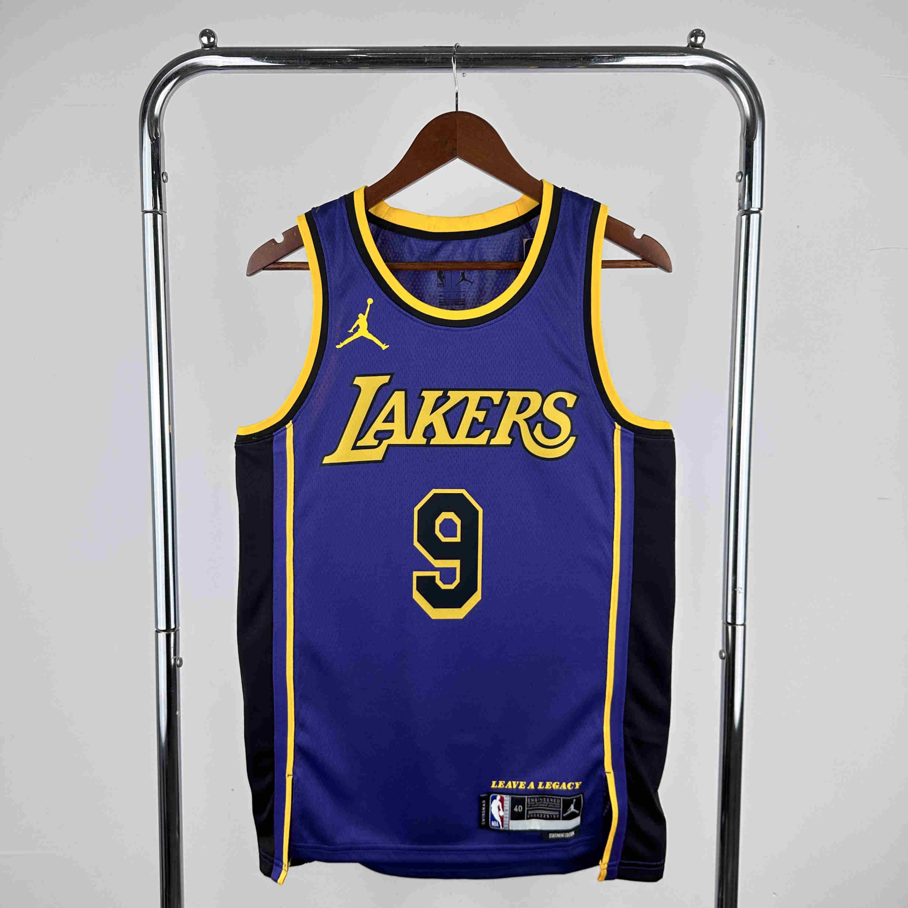 2023 Los Angeles Lakers   NO.9