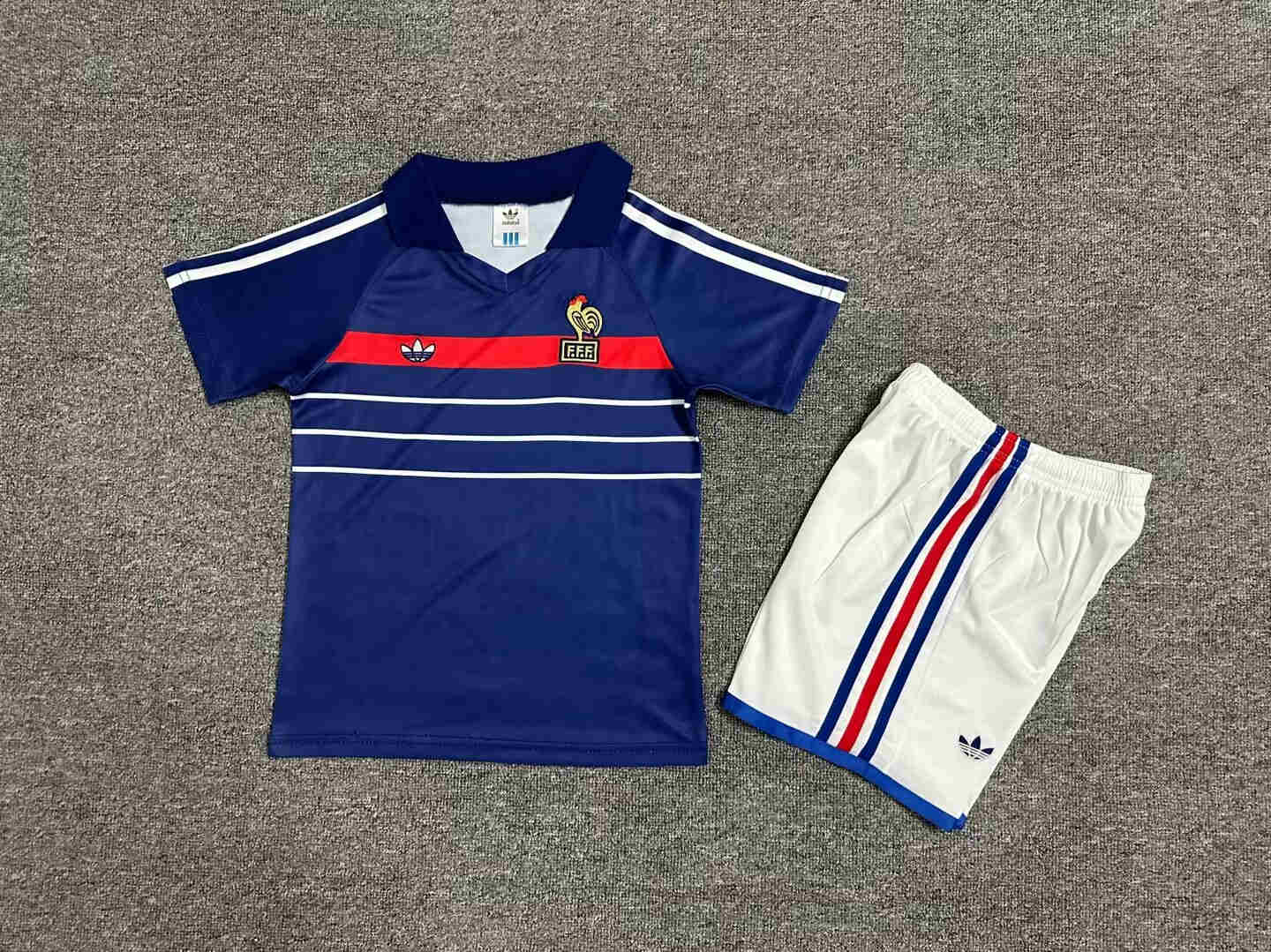 1982-1984 France home kids kit 