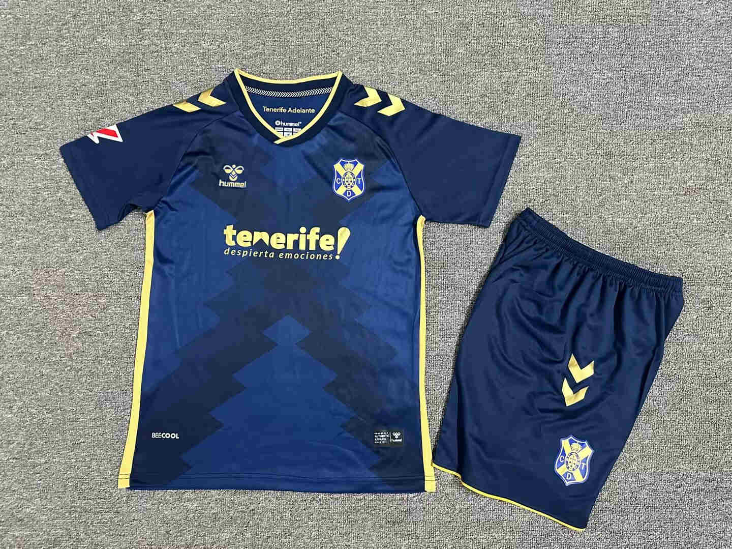 2024-2025 tenerife  away  kids kit