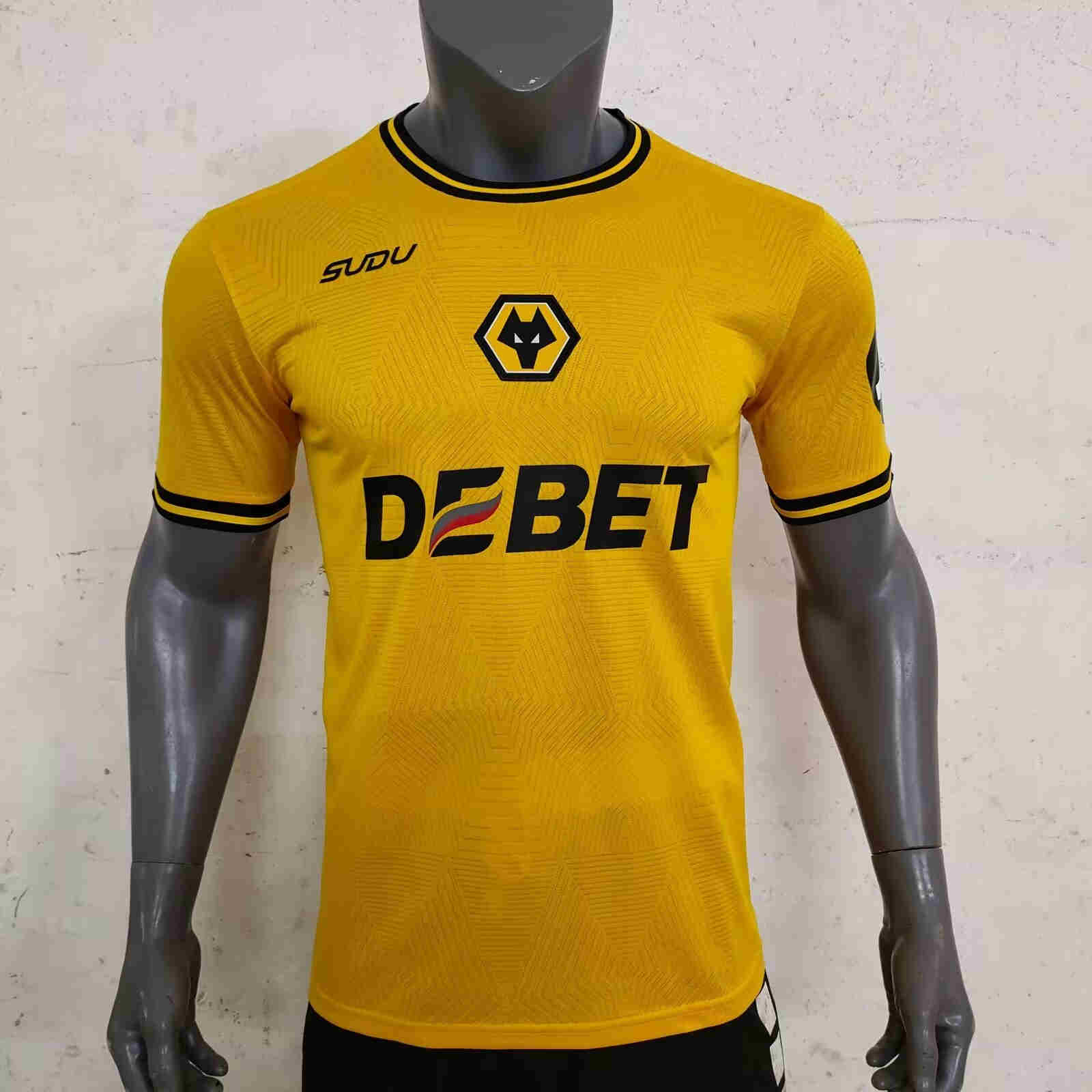 2024-2025 Wolverhampton  home