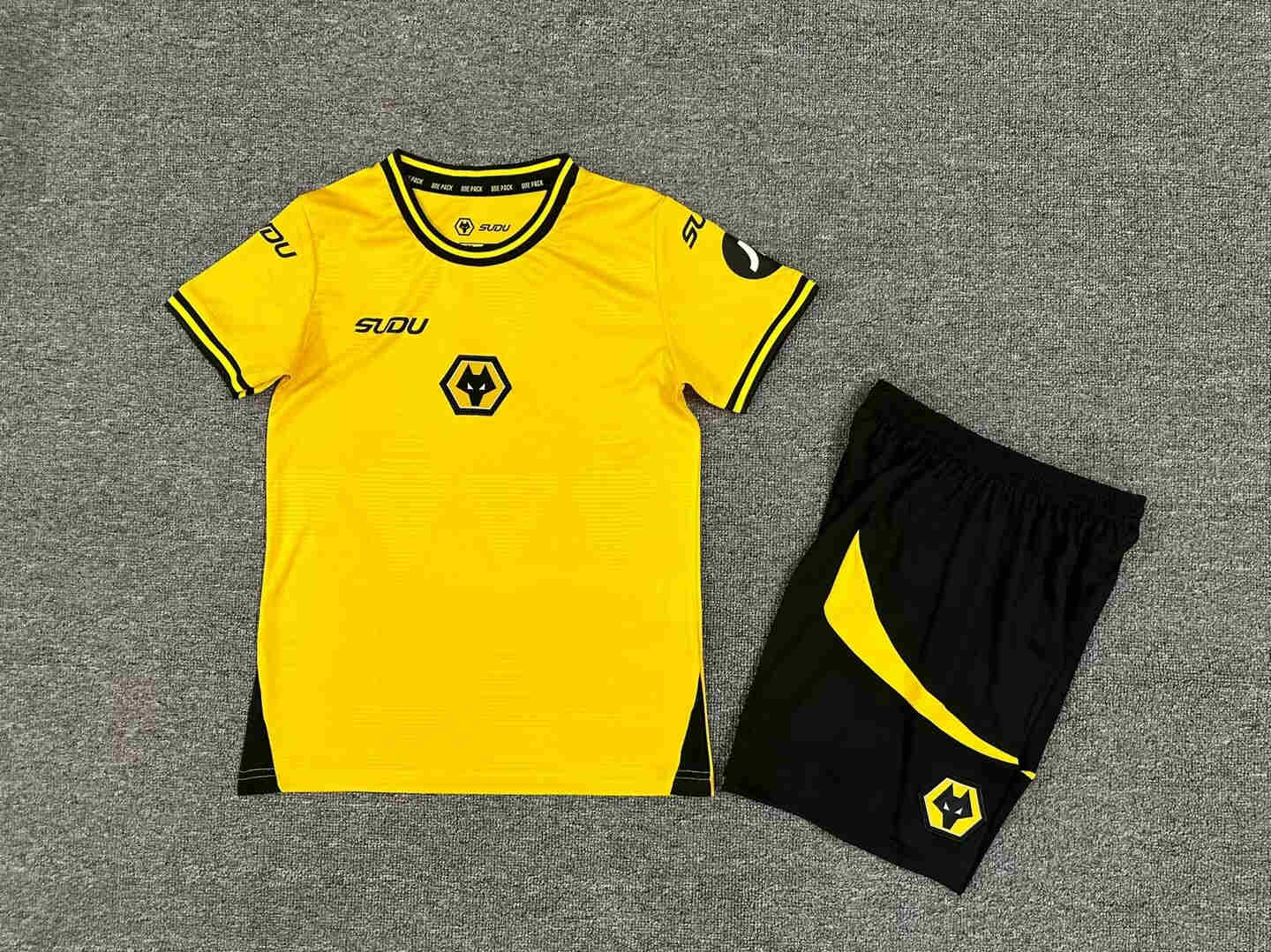 2024/2025 Wolverhampton Wanderers F.C. home kids kit 