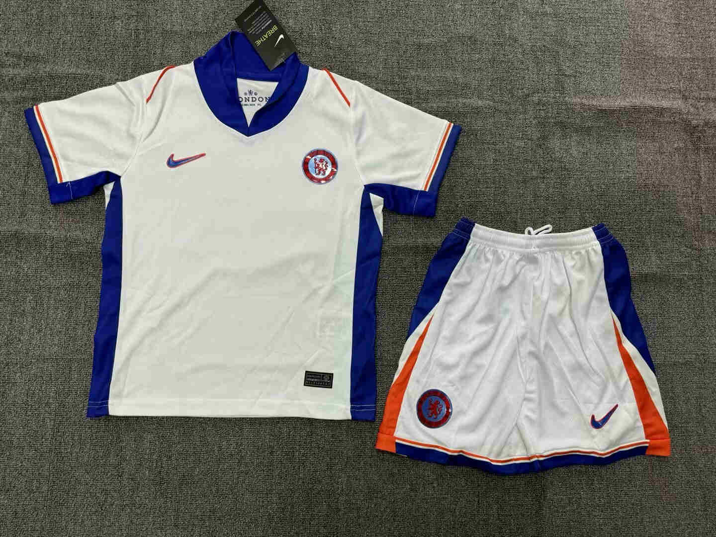 2024/2025  Chelsea  away kids kit 