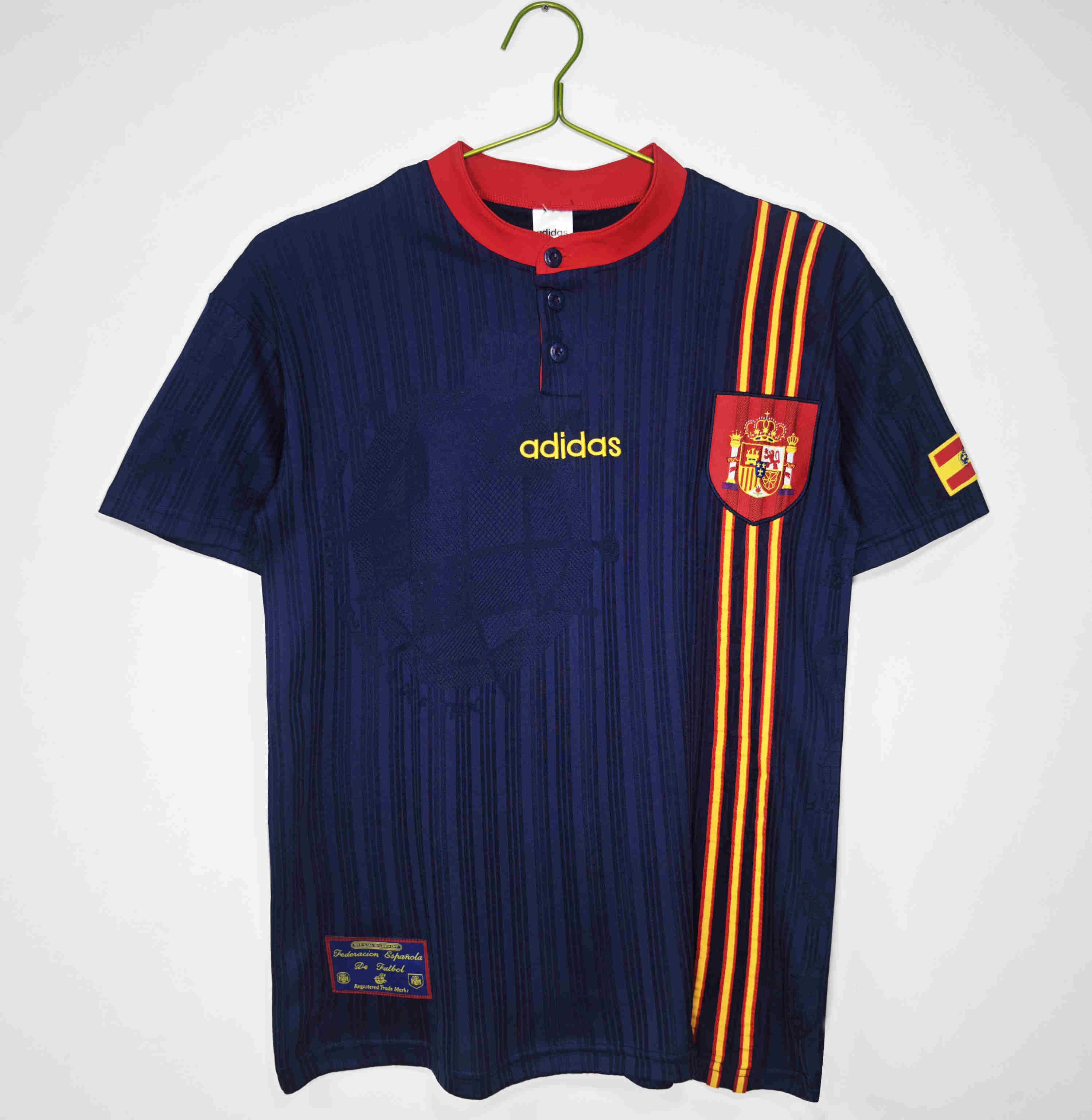 1996 Spain Retro away