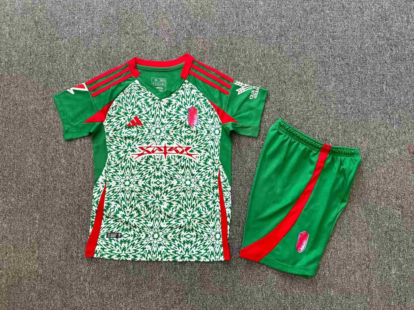 2024-2025  GRANADA  KIDS  kit  away 2rd 