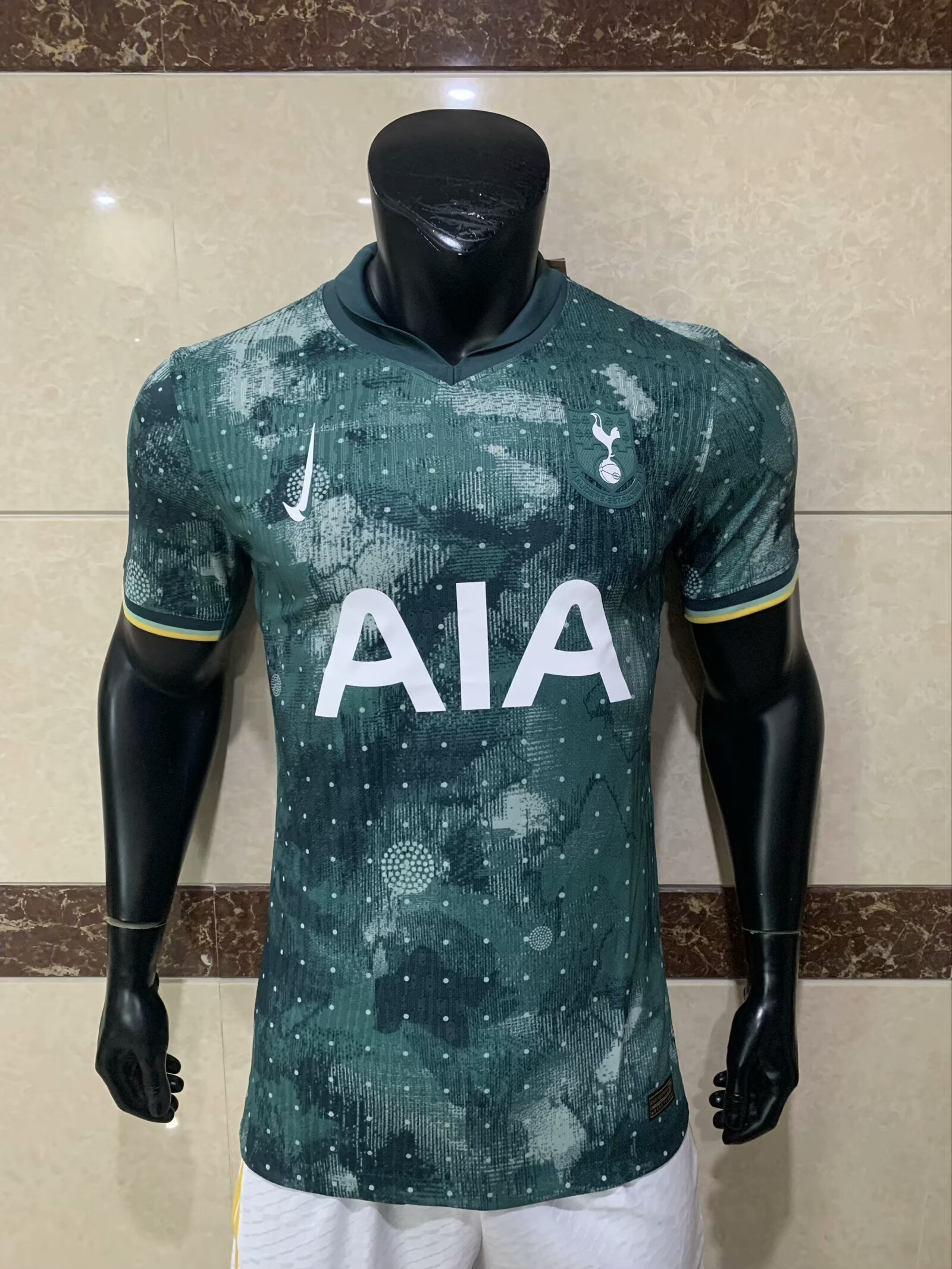 2024/2025 Tottenham Hotspur away 2rd player