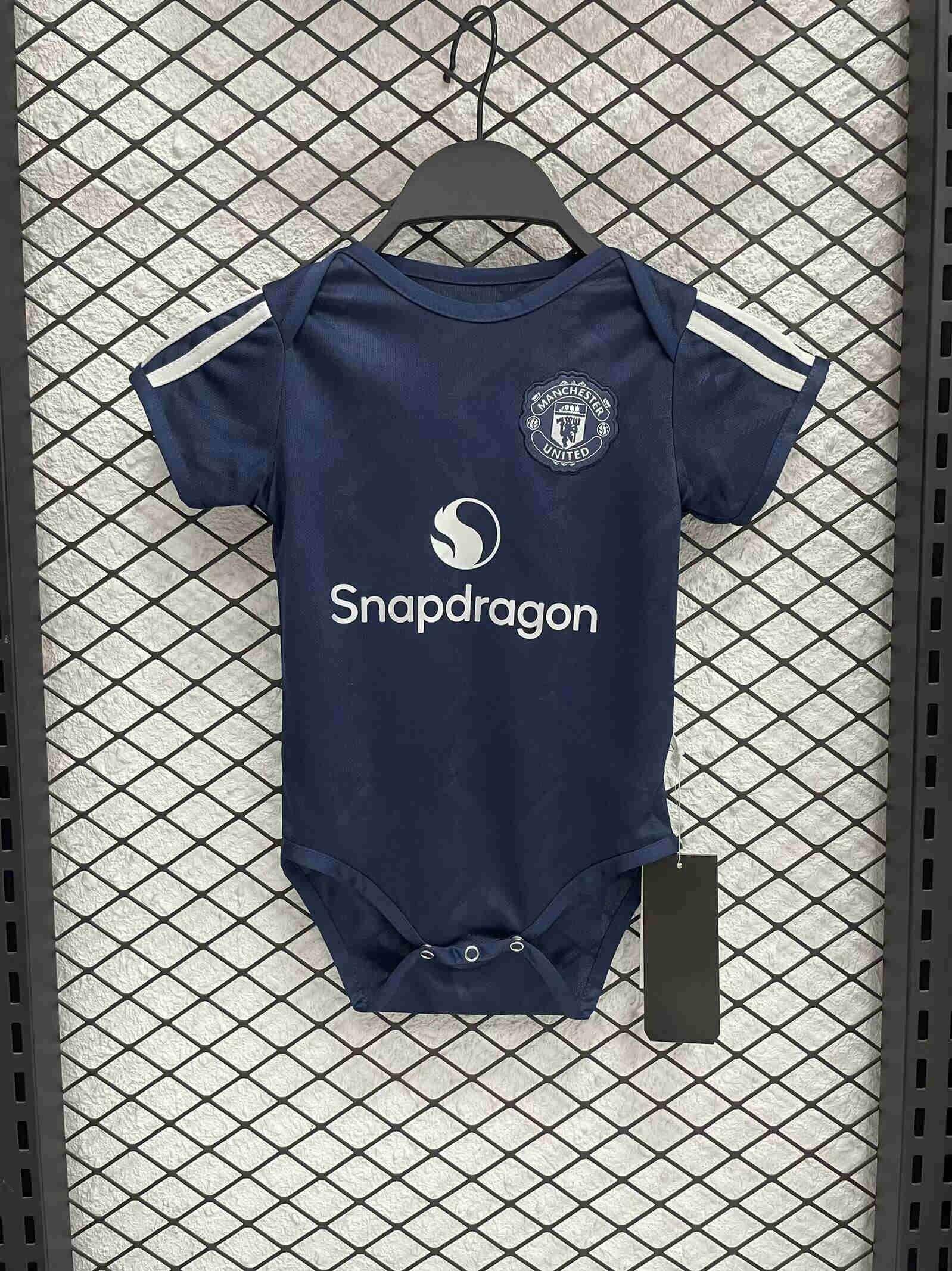  2024-2025 Manchester united away Baby Grow baby onesie jersey 