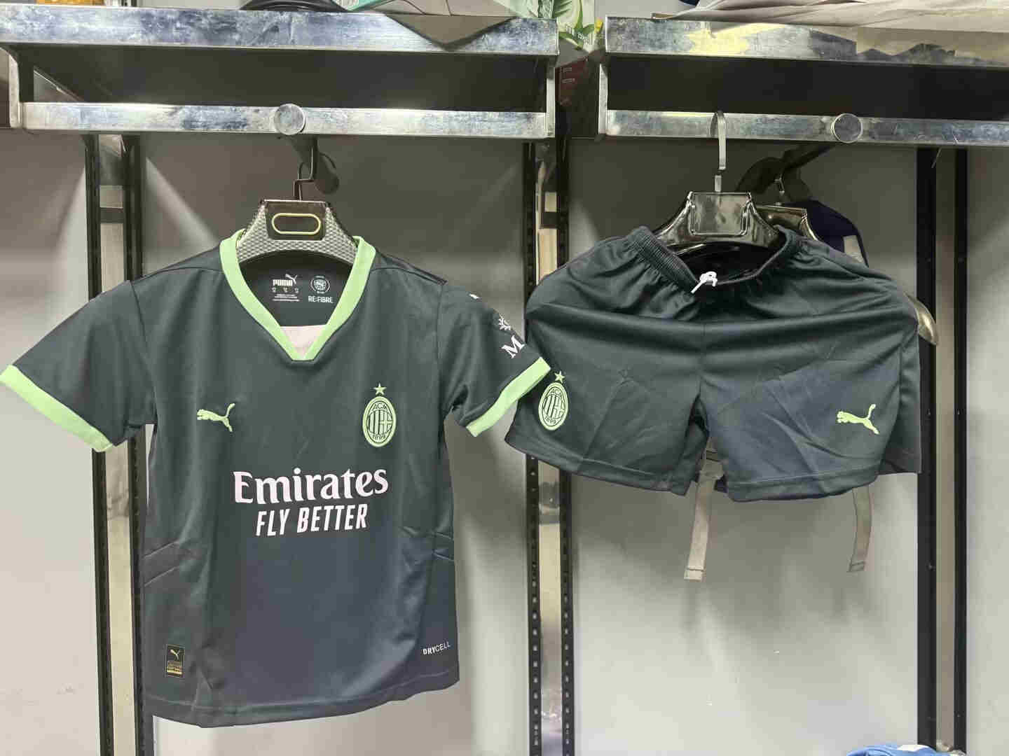 2024-2025 AC MILAN AWAY   2RD KIDS kit  