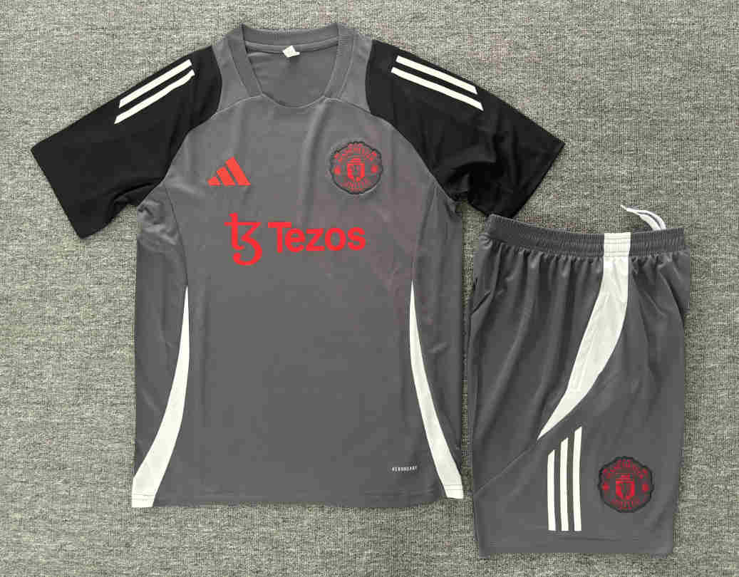 2024-2025 Manchester united kids kit Training clothes 