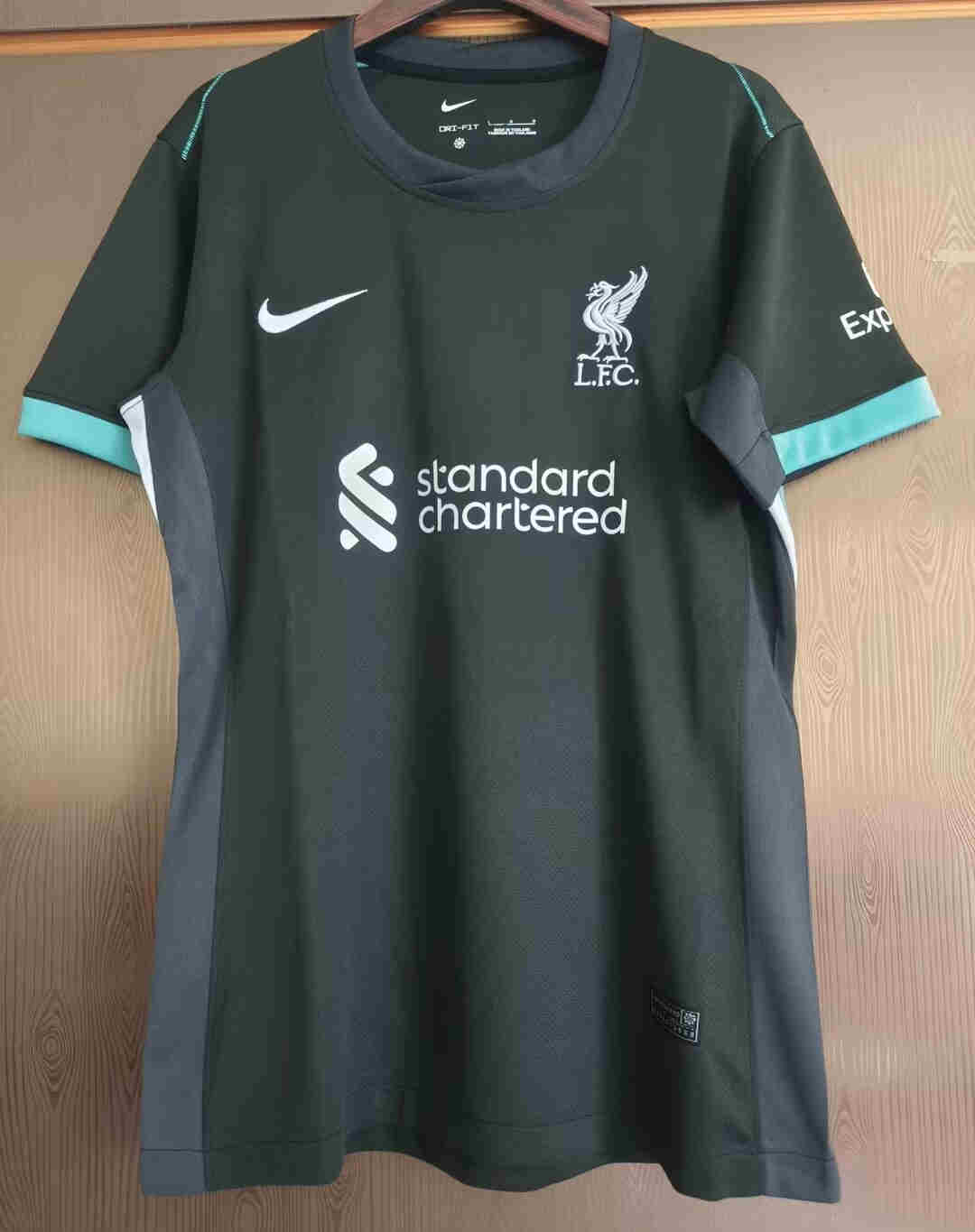 2024-2025 Liverpool away woman