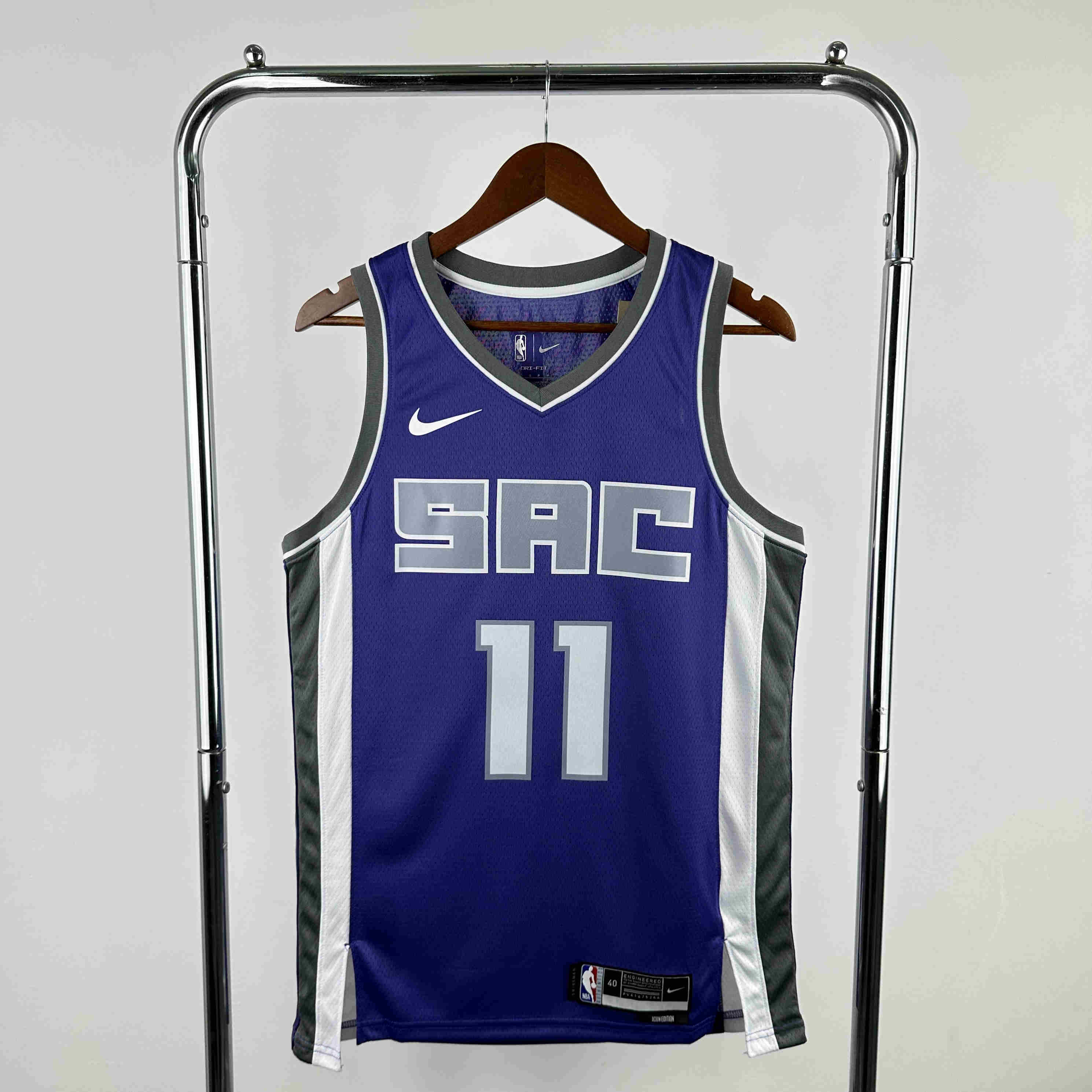 Sacramento Kings  NBA Jersey  NO.11