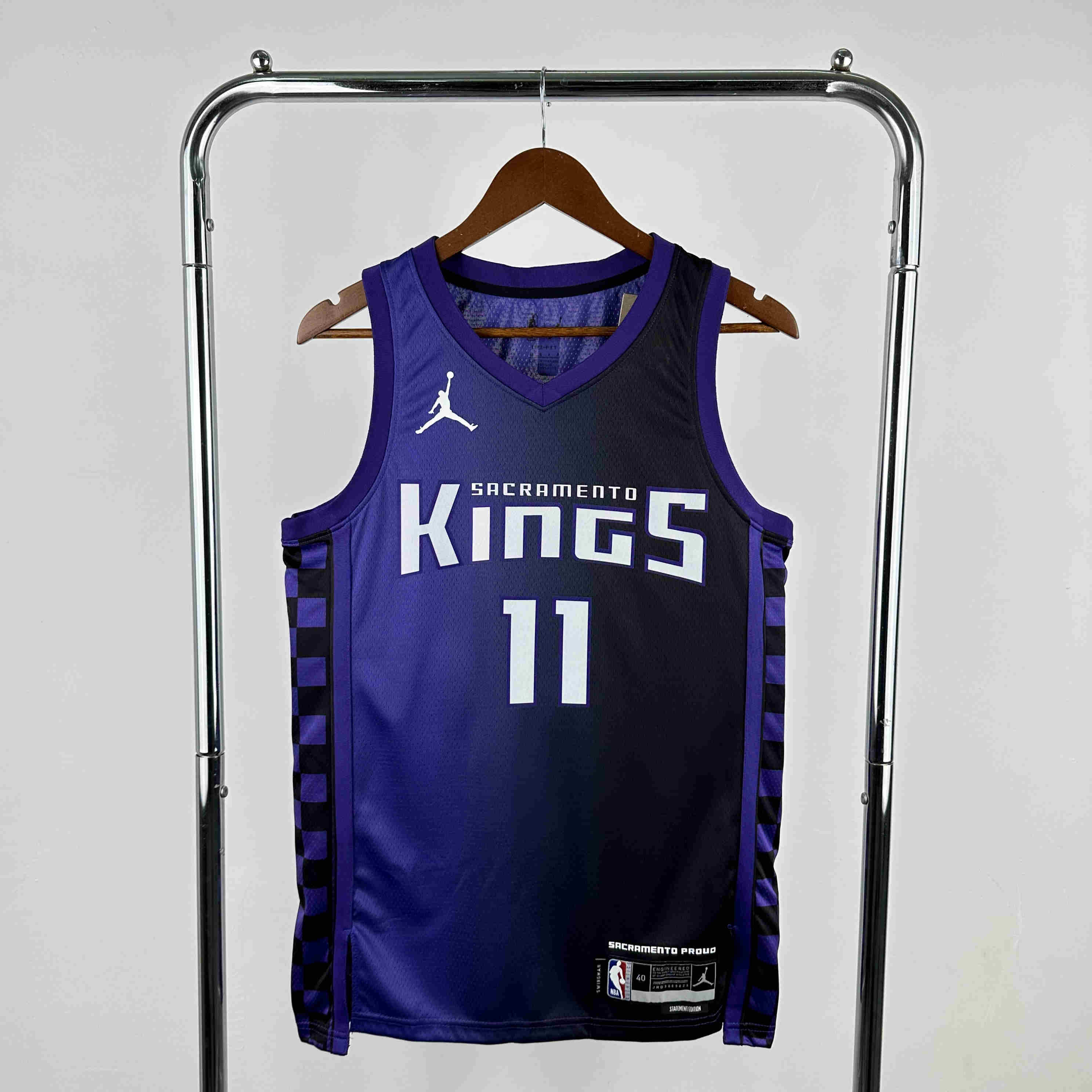 Sacramento Kings  NBA Jersey HOME  NO.11