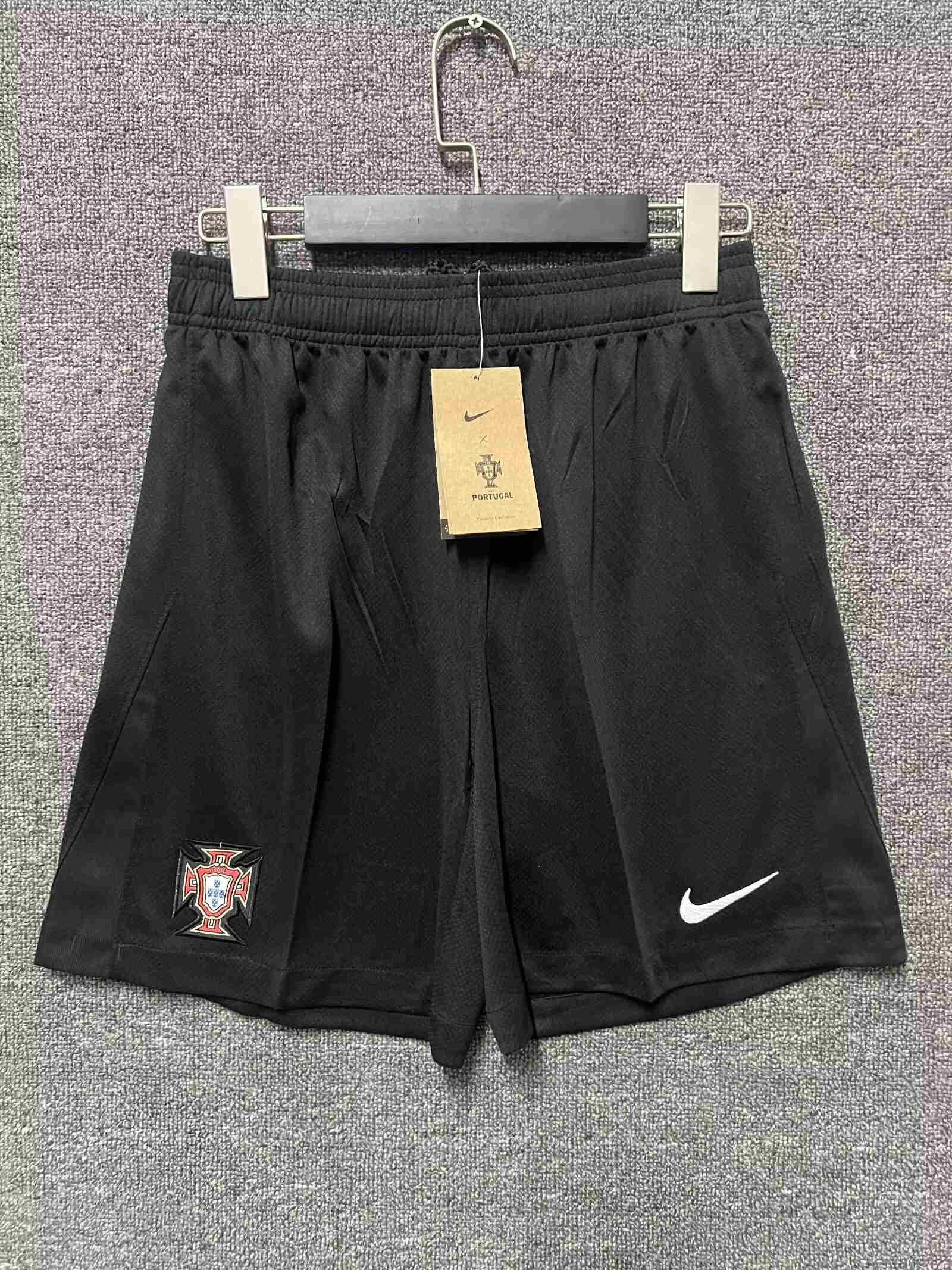 2024-2025 Portugal  away shorts  adult 