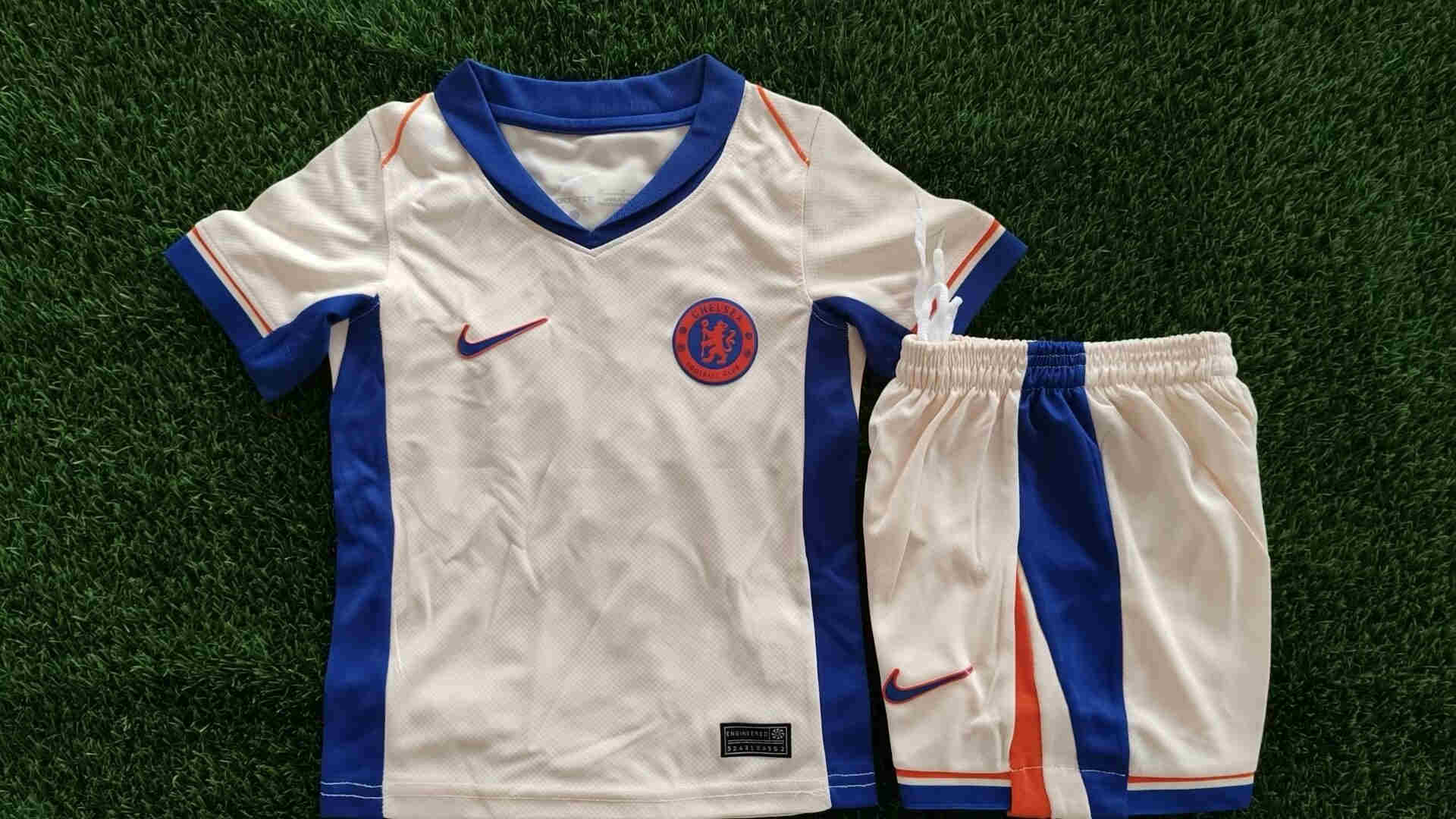 2024/2025  Chelsea  away kids kit 