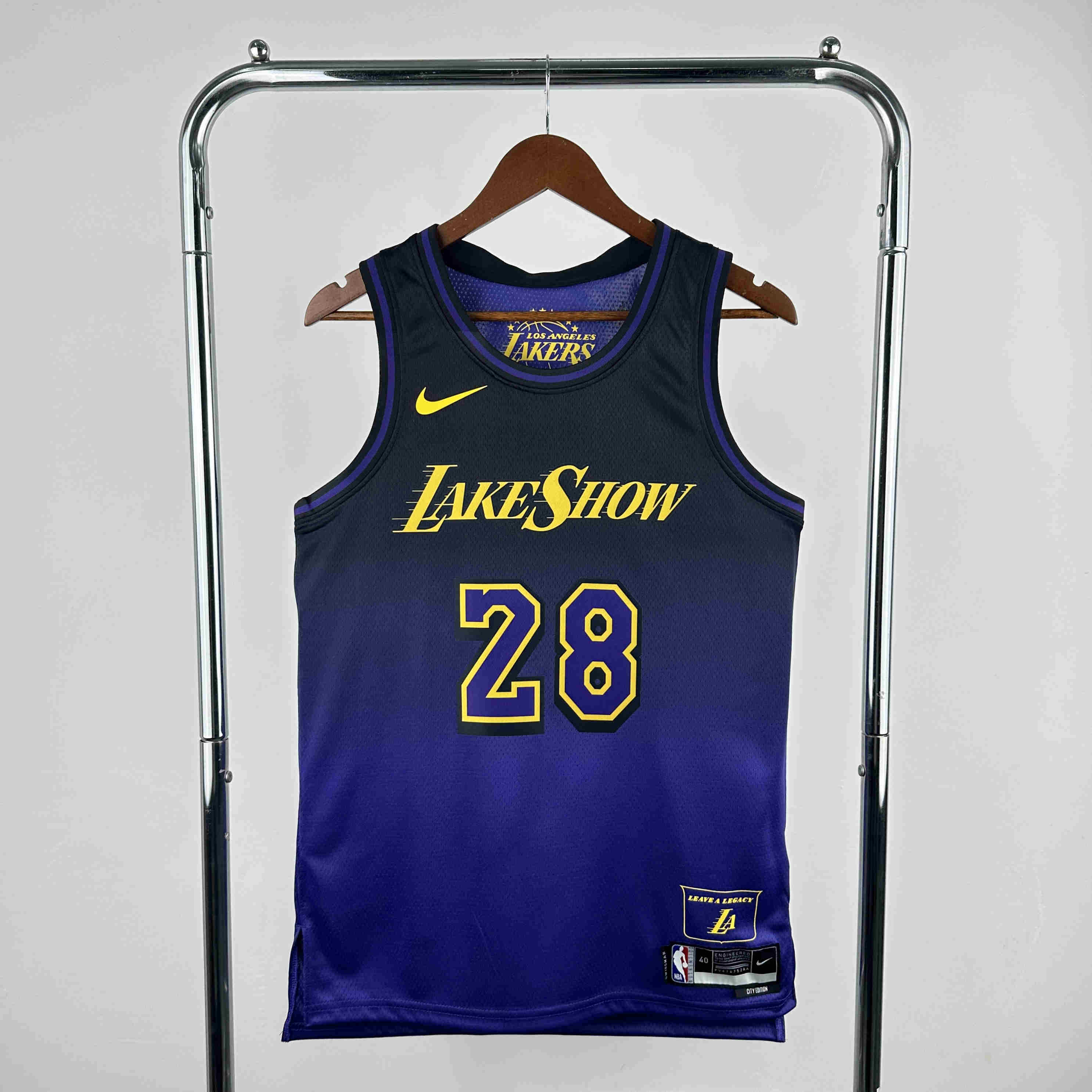  Los Angeles Lakers   NO.28