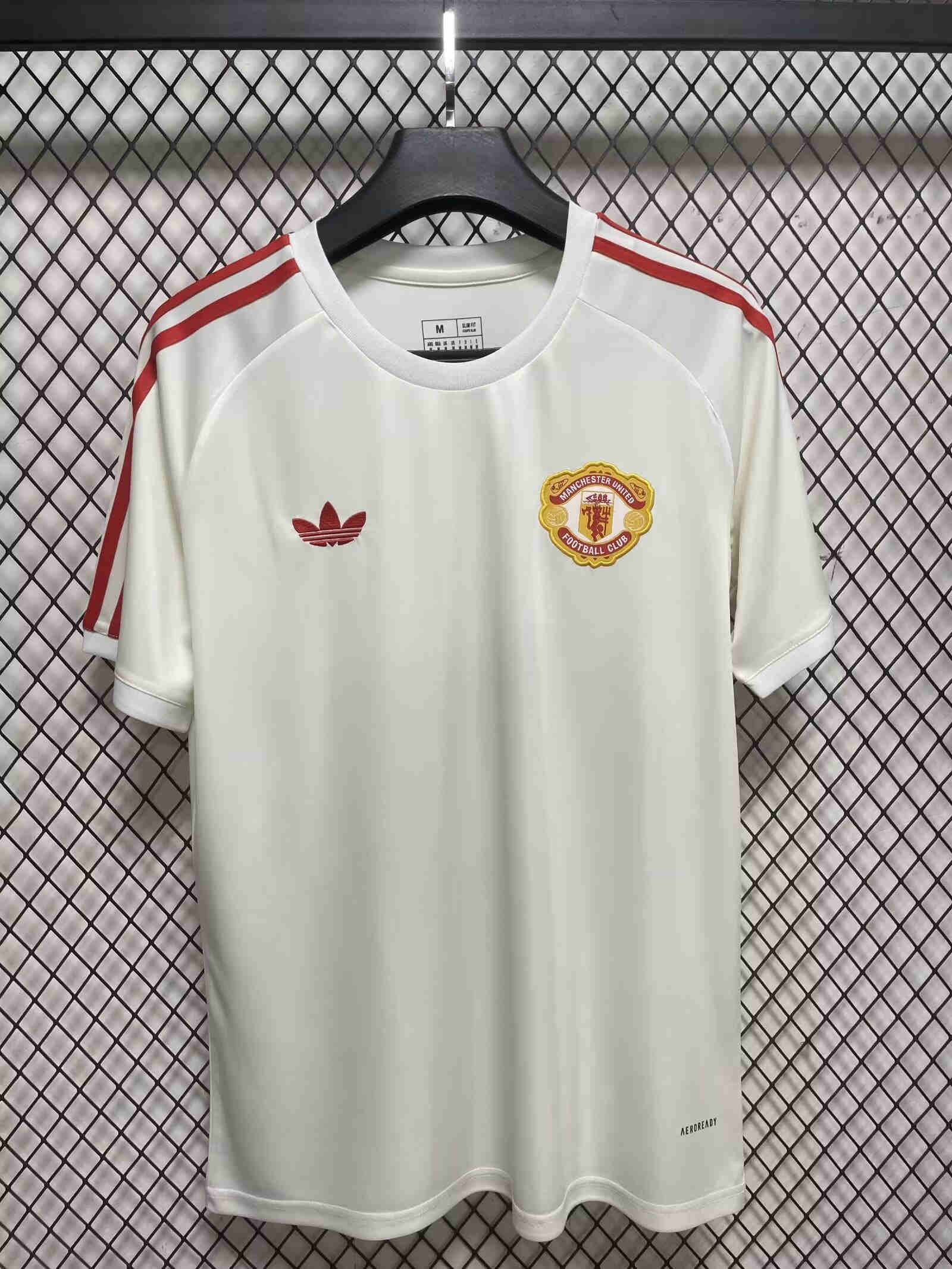 2024-2025  Manchester United Training clothes 