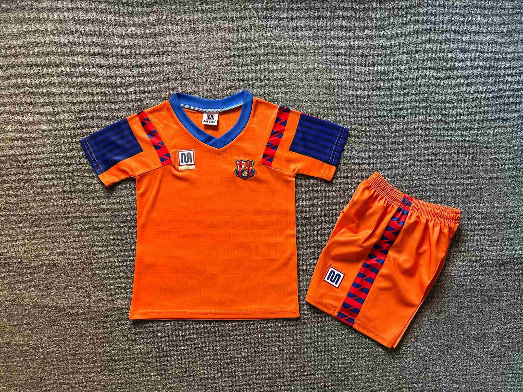 1991-1992 FC Barcelona away  kids kit 